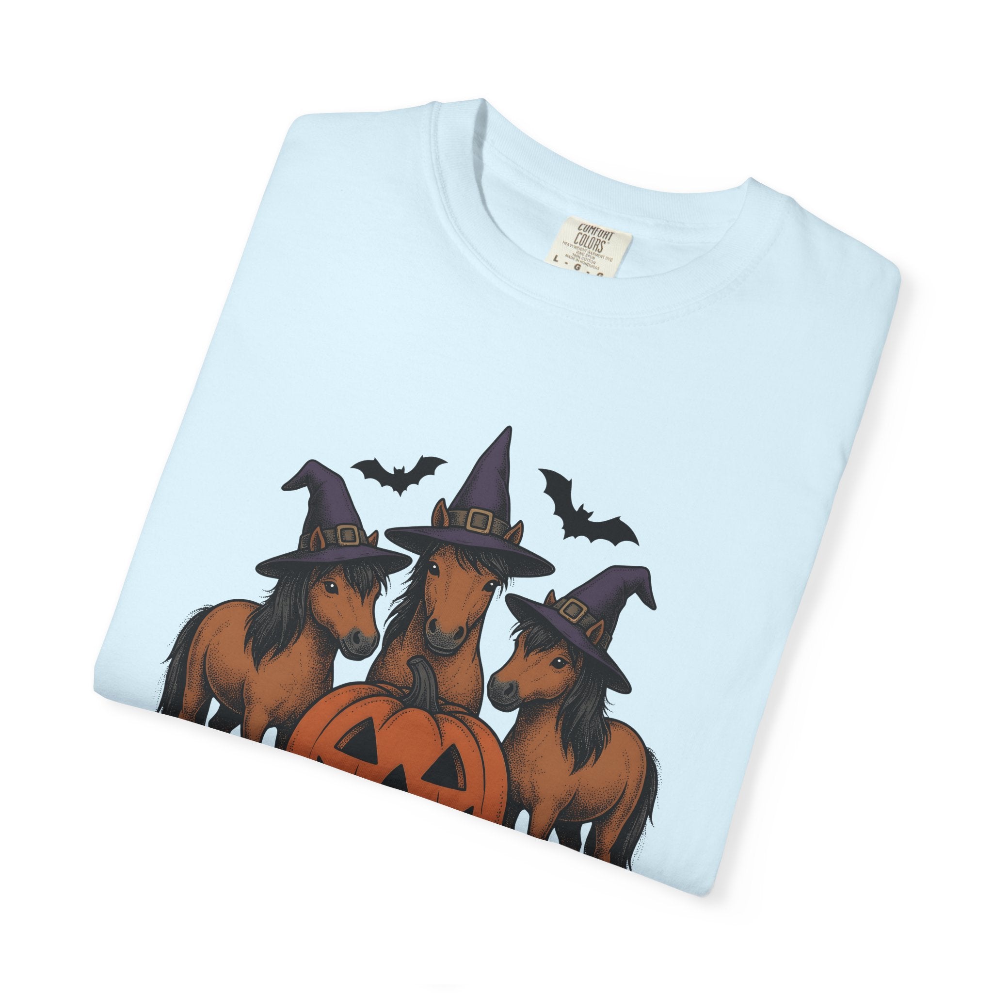 Witch Horse Hat Shirt Halloween Livestock Gift Women Classic Tee Sorcery T-Shirt Halloween Fan Vintage Tshirt Farm Animal Graphic Line Art