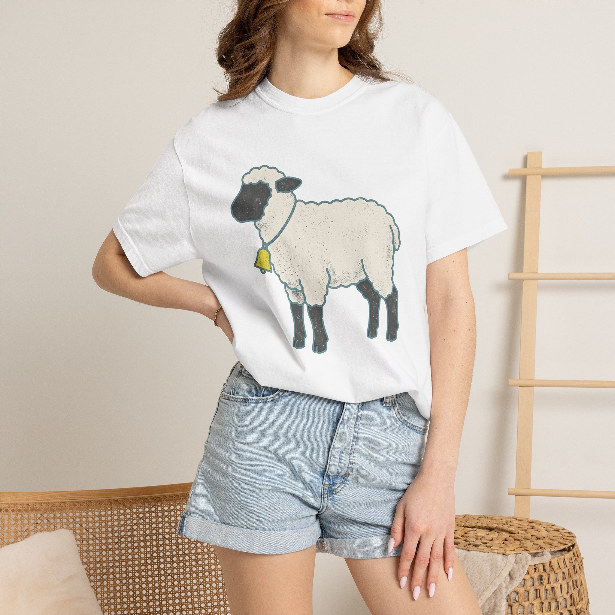 Lamb Shirt Easter Critter Gift Women Line Art Tee Sheep T-Shirt Spring Fan Illustration Graphic Tshirt Cartoon Bell Charm Tshirt