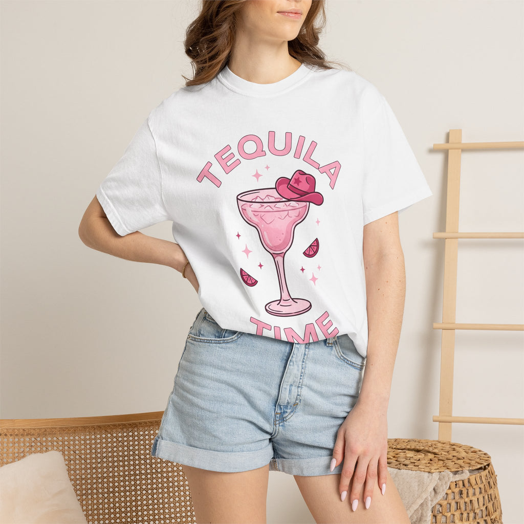 Cocktail Glass Shirt Cowgirl Event Gift Women Sketch Tee Martini Glass T-Shirt Rodeo Fan Vintage Drawing Party Graphic Old School Brimmed