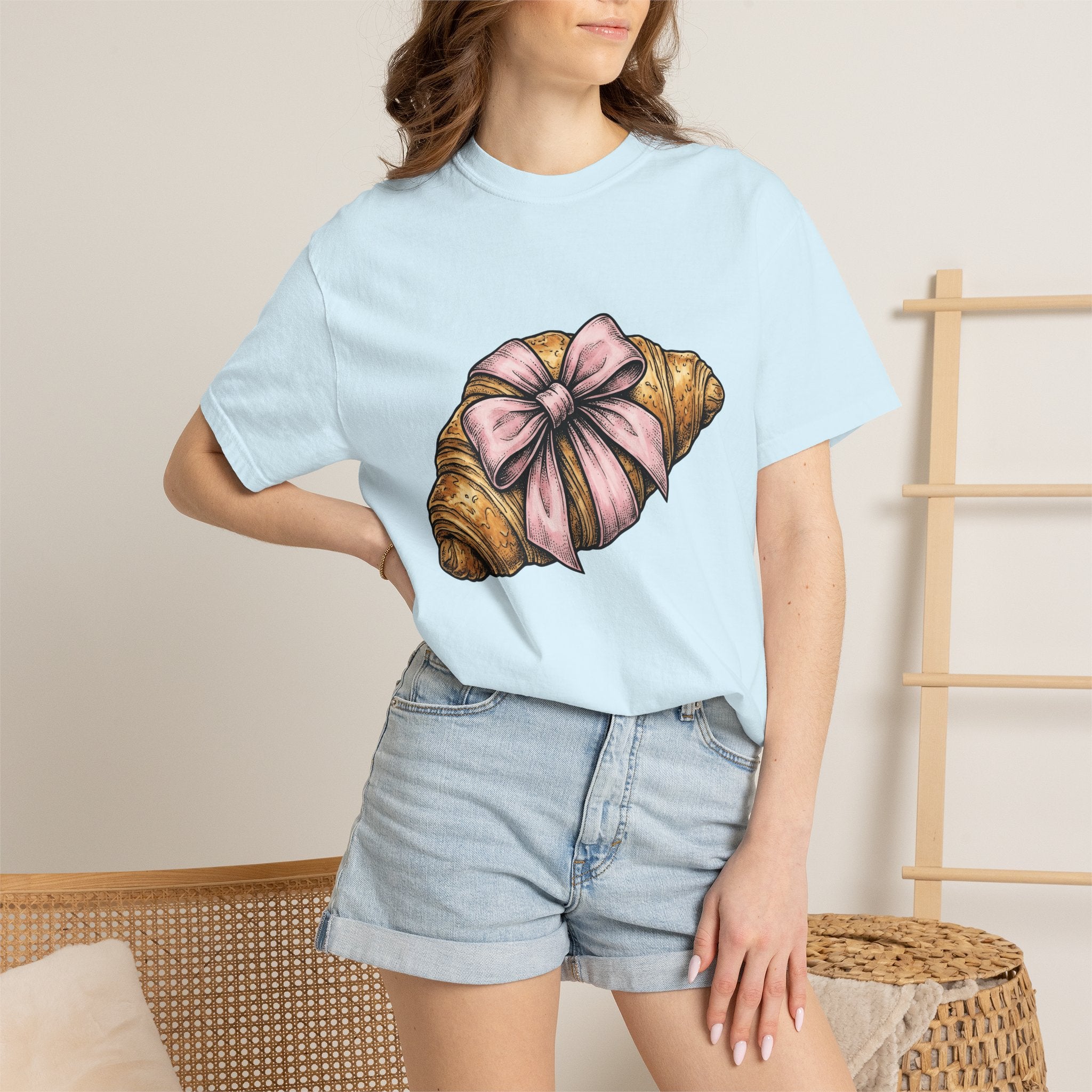 Croissant Shirt Desserts Confectionery Gift Women Line Art Tee Pastry T-Shirt Dessert Fan Minimalist Tshirt Sweet Illustration Cartoon