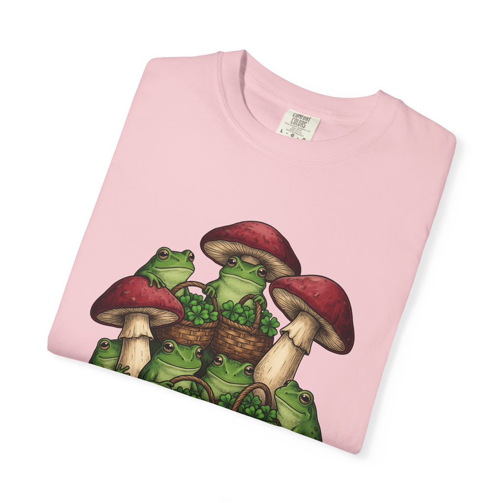 Frog Lucky Leaf Shirt St Patrick's Day Plants Gift Women Cartoon Tee Toad T-Shirt Luck Fan Comic Tshirt Floral Graphic Sketch Cap Mushroom