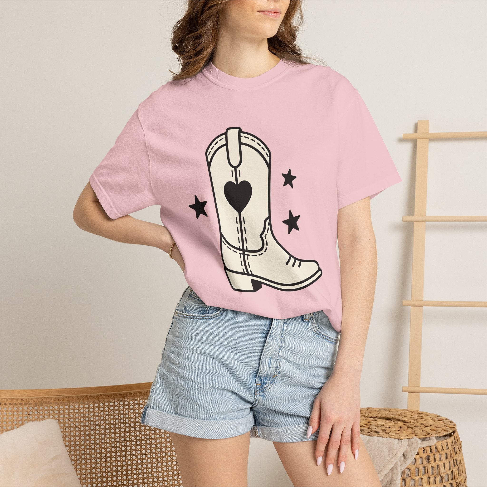 Western Boot Shirt Cowgirl Ranch Gift Women Vintage Tee Cowboy Boot T-Shirt Rodeo Fan Cowboy Boot Tshirt Farm Graphic Line Art Star Shapes