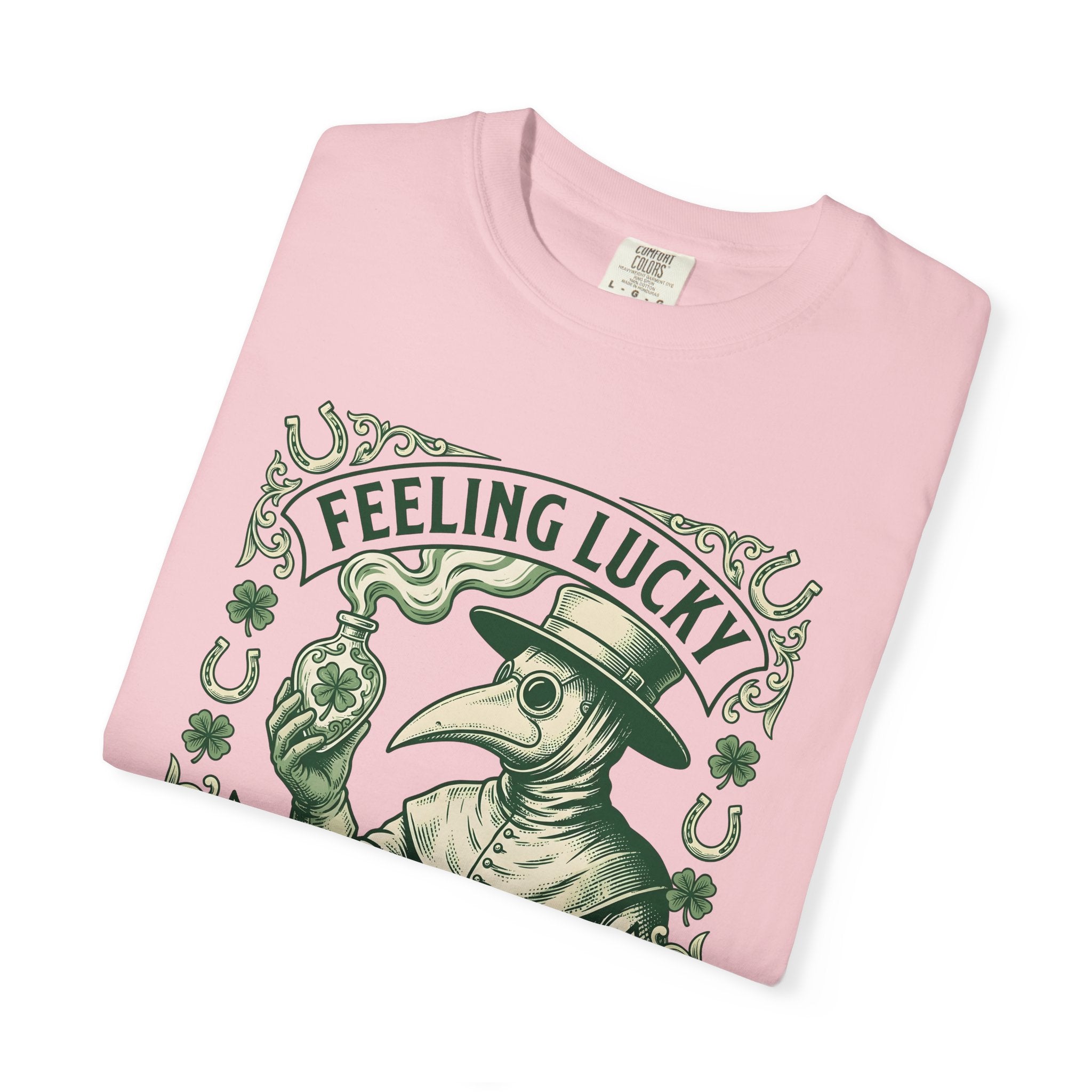 Plague Doctor Shirt St Patrick's Day Occult Gift Women Vintage Tee Doctor T-Shirt Patrick's Day Enthusiast Retro Tshirt Mystical Graphic