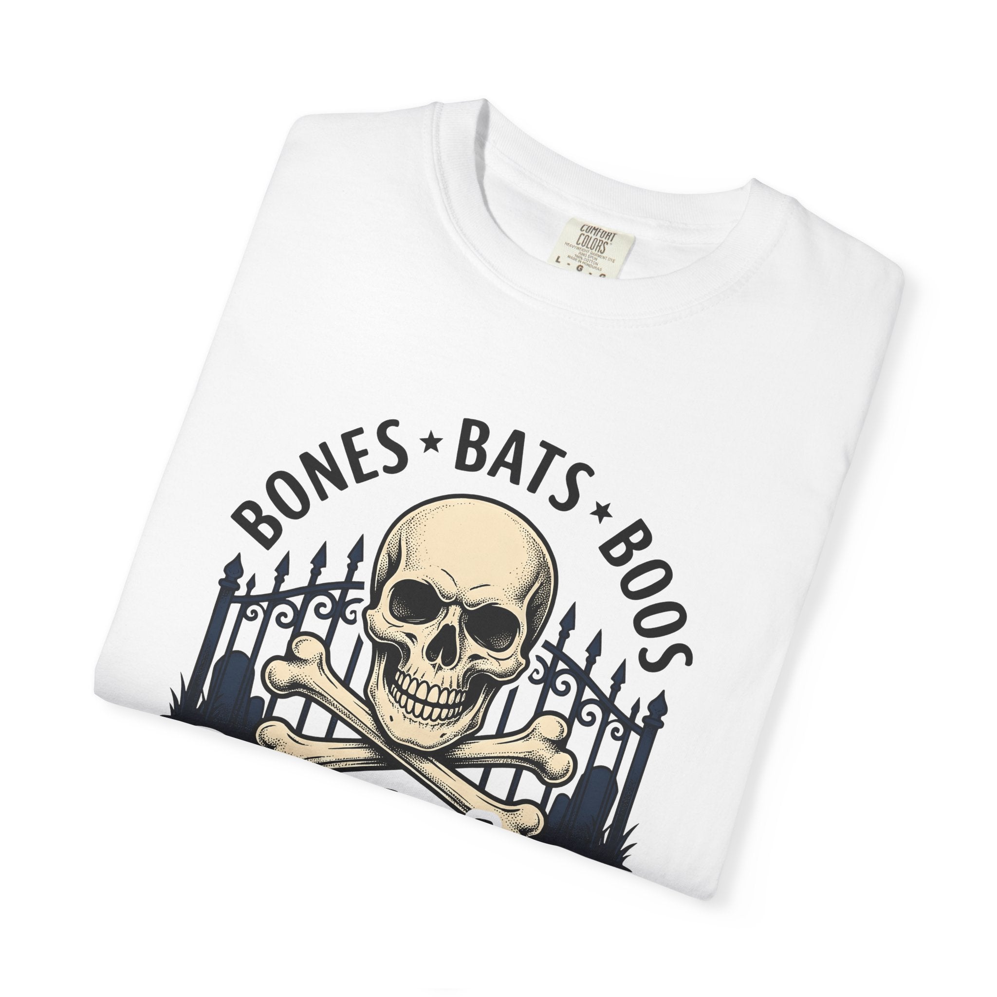 Skeleton Crossbones Shirt Halloween Gothic Gift Women Distressed Tee Skull And Crossbones T-Shirt Horror Fan Jolly Roger Tshirt Dark Graphic