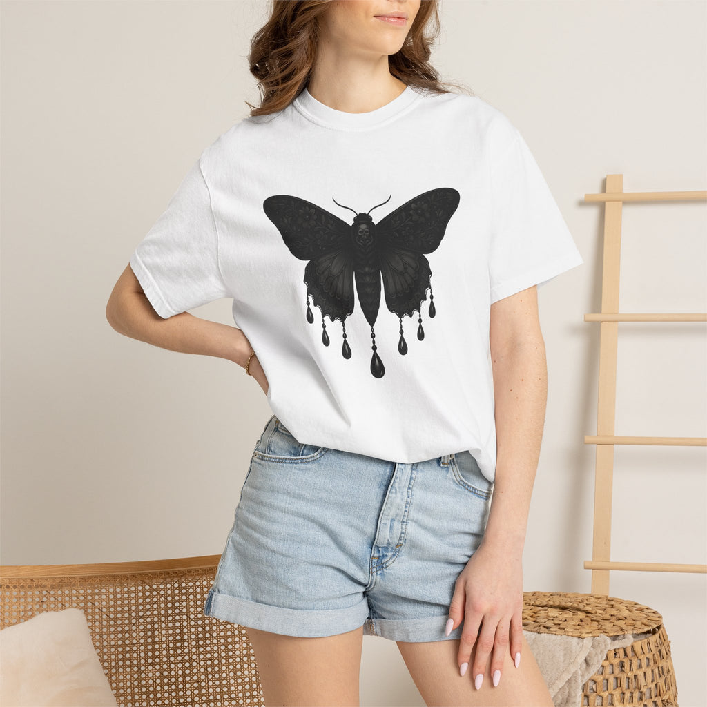 Spooky Moth Shirt Halloween Dark Gift Women Horror Art Tee Moth T-Shirt Horror Fan Macabre Graphic Tshirt Retro Bones Tshirt