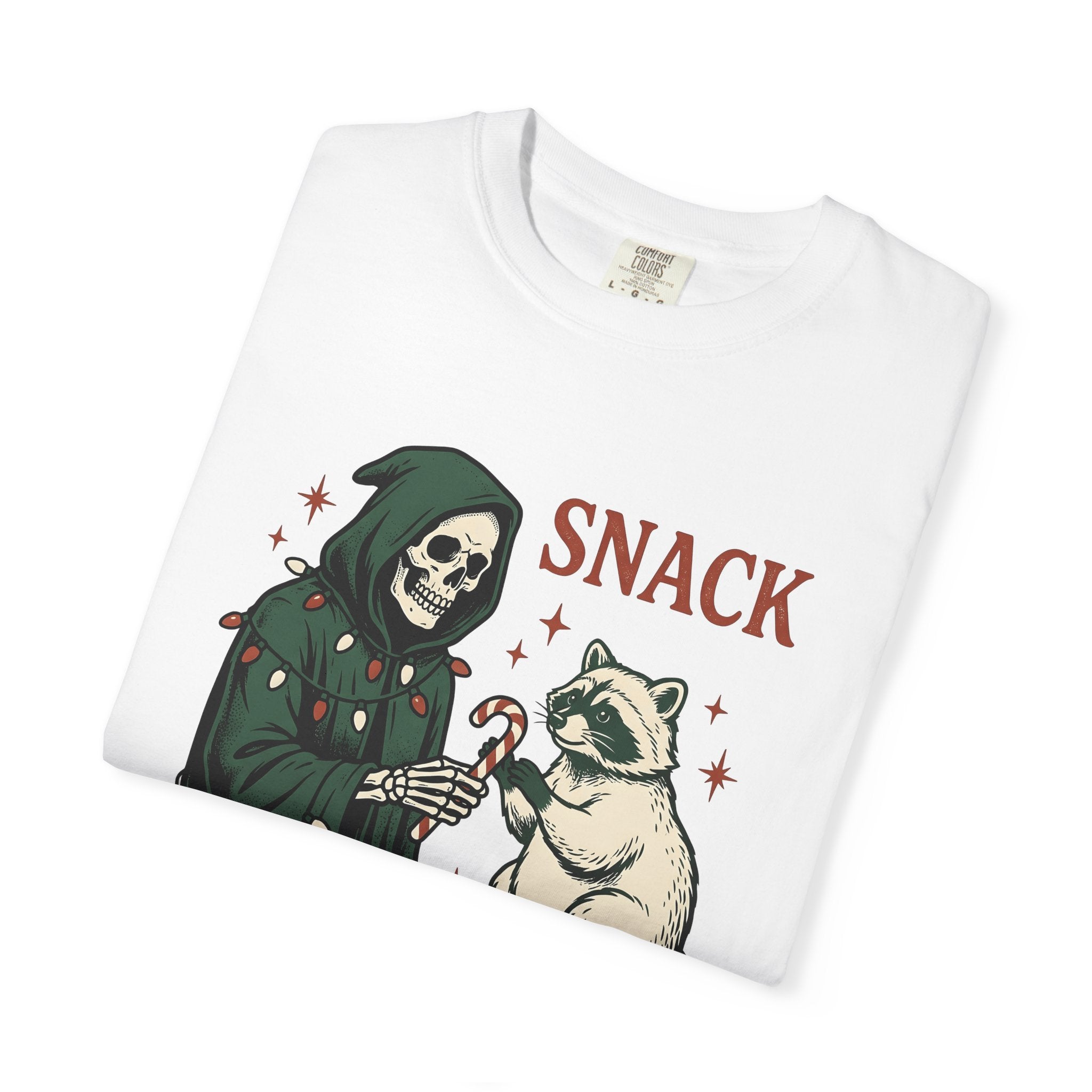 Reaper Raccoon Shirt Christmas Fun Gift Women Heritage Tee Trash Panda T-Shirt Xmas Fan Retro Tshirt Humorous Graphic Vintage-Inspired Sweet