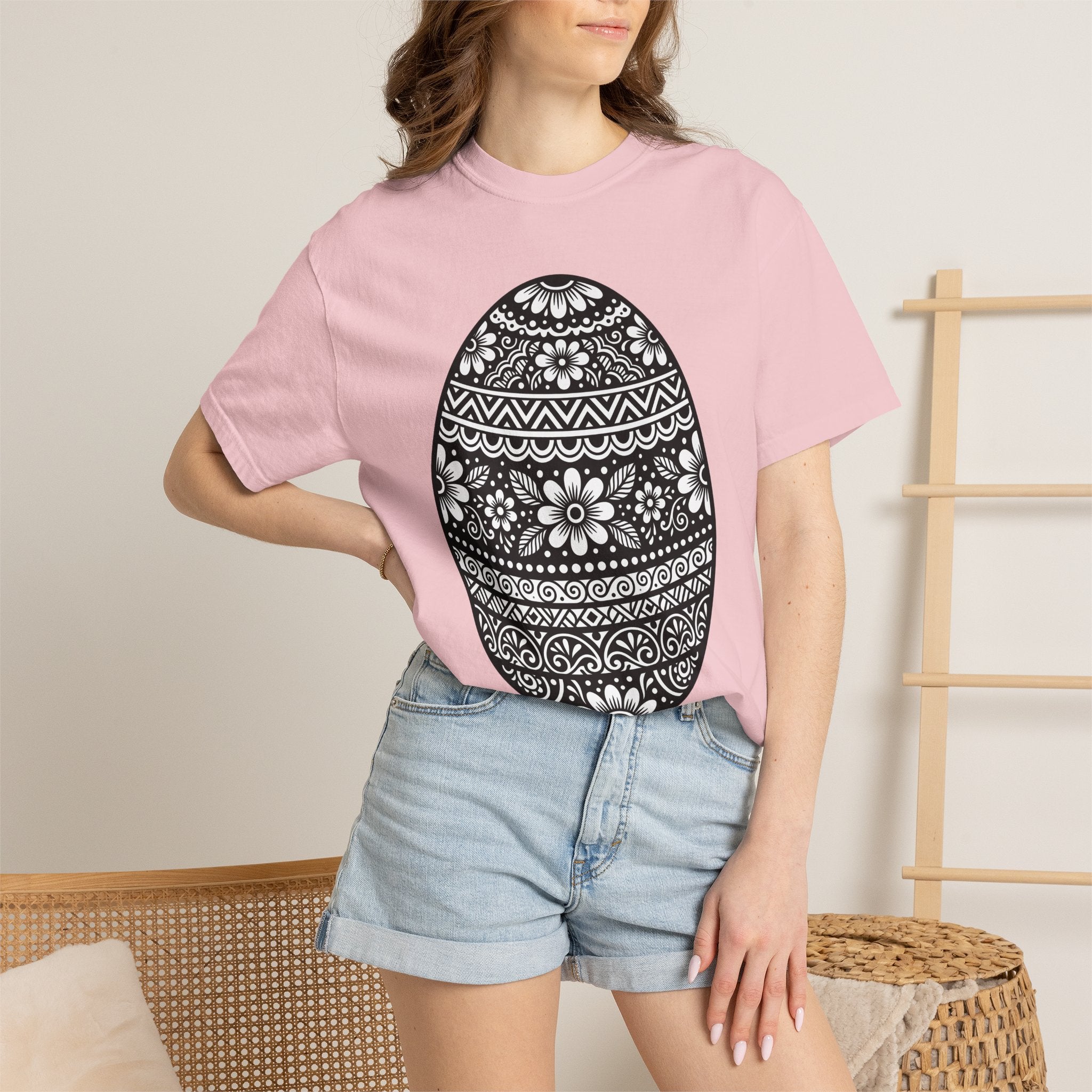 Floral Egg Shirt Easter Spring Gift Women Boho Tee Easter Egg T-Shirt Easter Fan Bohemian Tshirt Seasonal Graphic Folk Art Mandala Tshirt