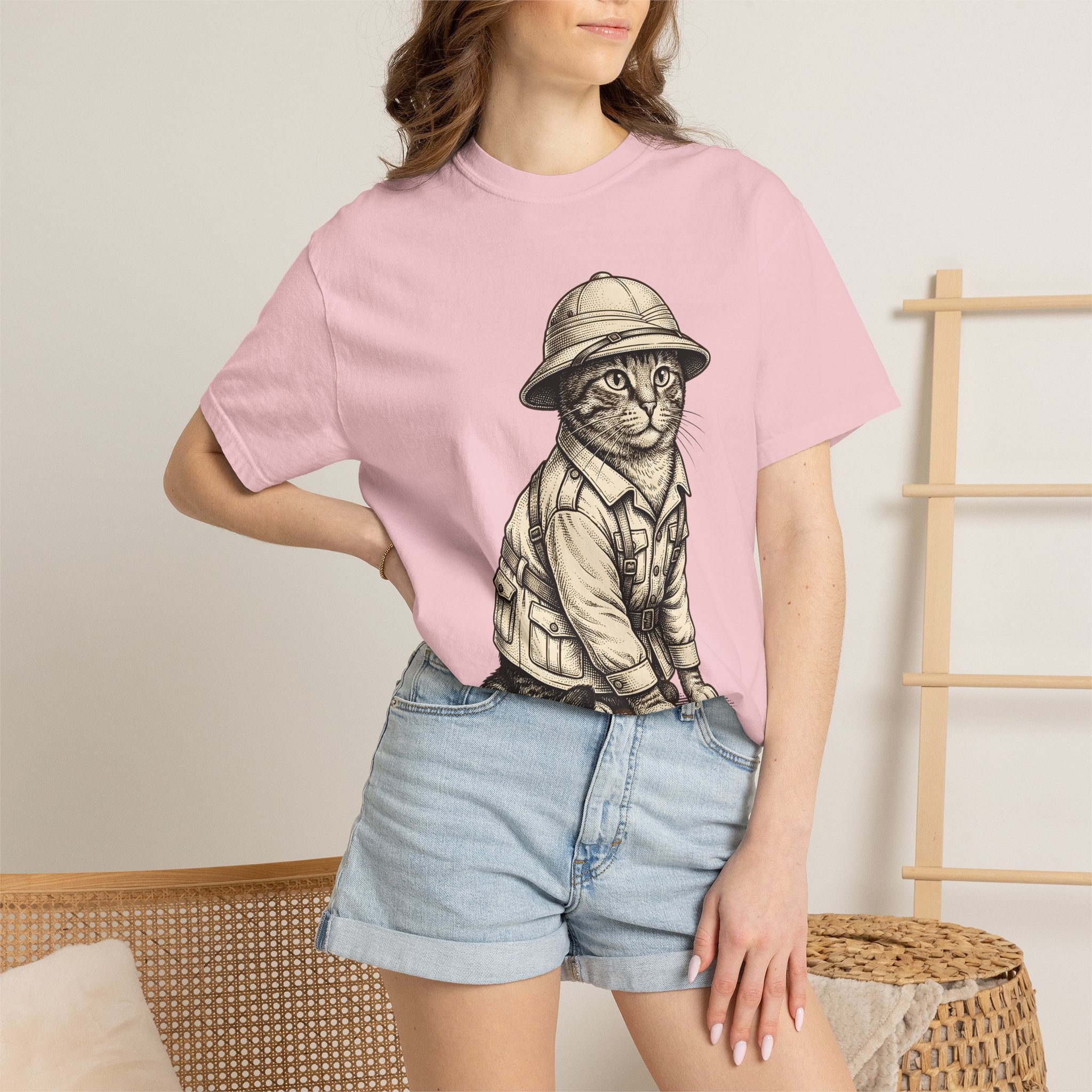 Travel Cat Shirt Cat Pets Gift Women Classic Tee Kitty T-Shirt Cat Fan Feline Tshirt Animal Graphic Doodle Sun Hat Tshirt