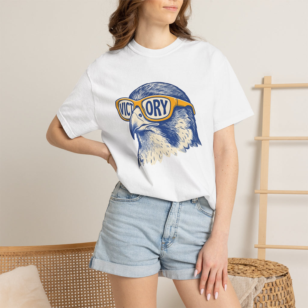 Eagle Shades Shirt Funny Wildlife Gift Women Retro Tee Sunglasses T-Shirt Humor Fan Vintage Tshirt Animal Graphic Sketch Eyewear Tshirt