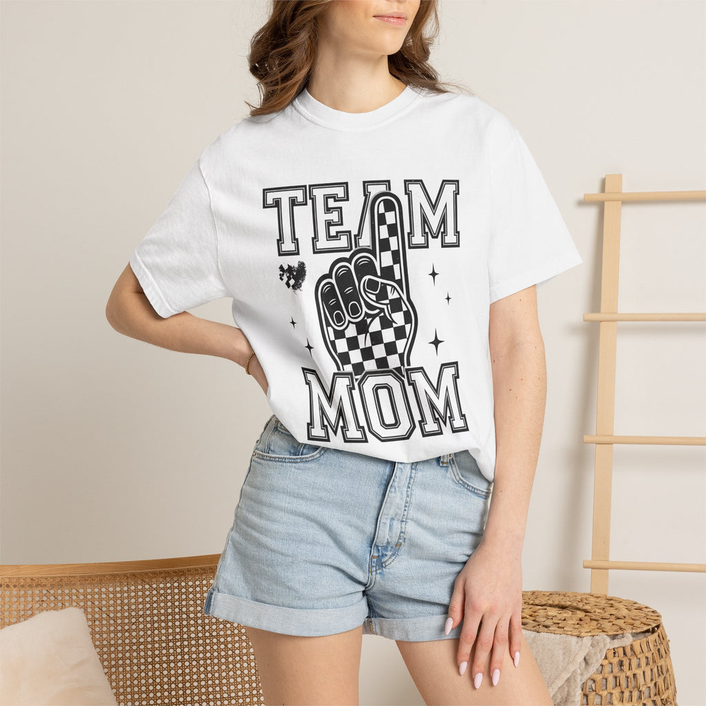Checkered Foam Finger Shirt Moms Sports Gift Women Vintage Tee Foam Finger T-Shirt Mom Fan Retro Tshirt Athletic Graphic Sports Graphic Tee