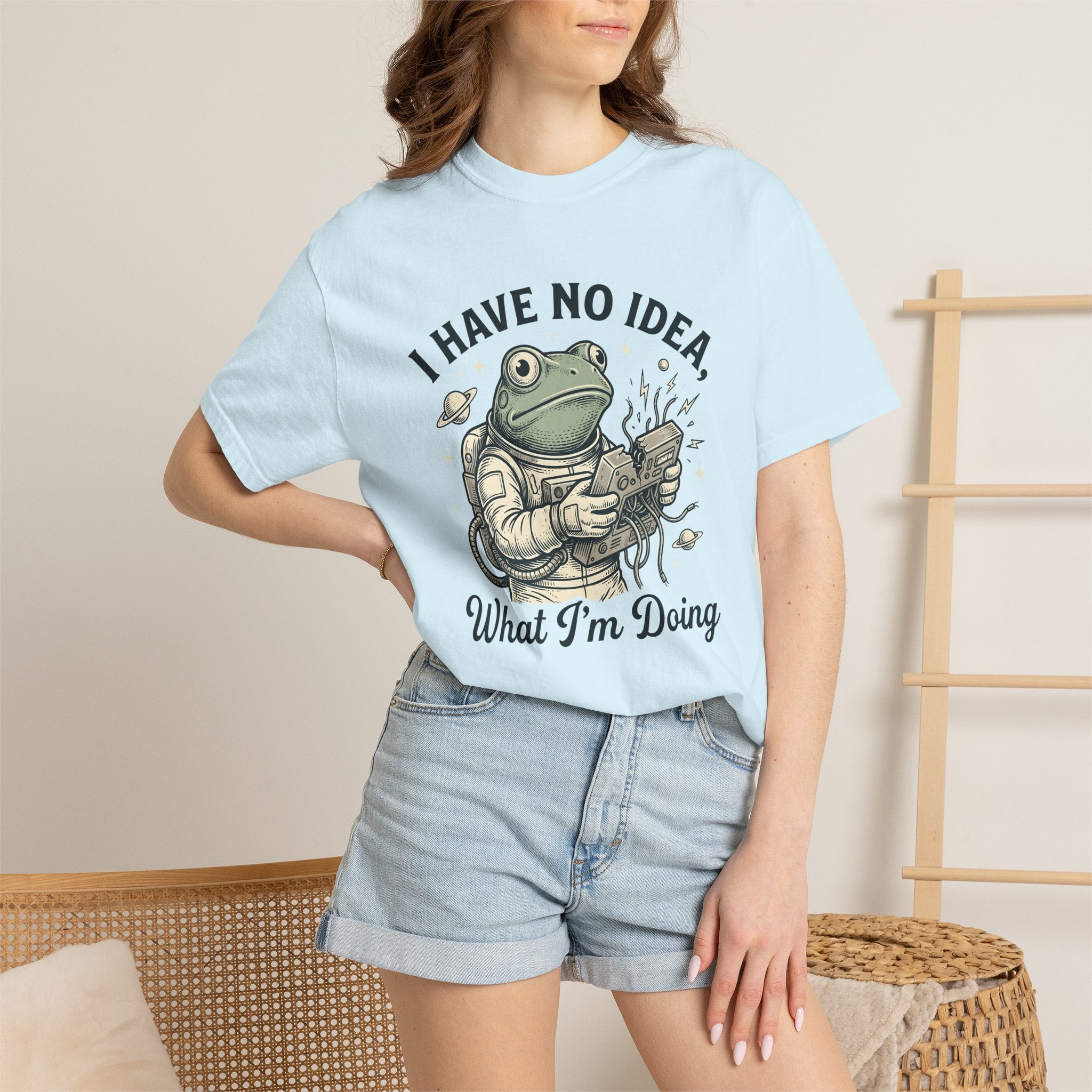 Astronaut Frog Shirt Funny Planets Gift Women Cartoon Tee Space Frog T-Shirt Comedy Fan Cartoonish Tshirt Galaxy Graphic Doodle