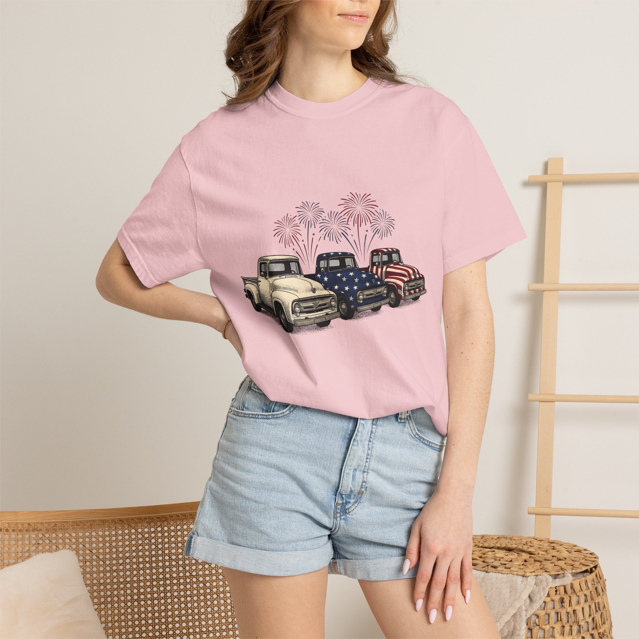 Old Trucks Shirt 4th Of July Event Gift Women Flag Tee Lorries T-Shirt Independence Day Fan Patriotic Tshirt Party Graphic Retro