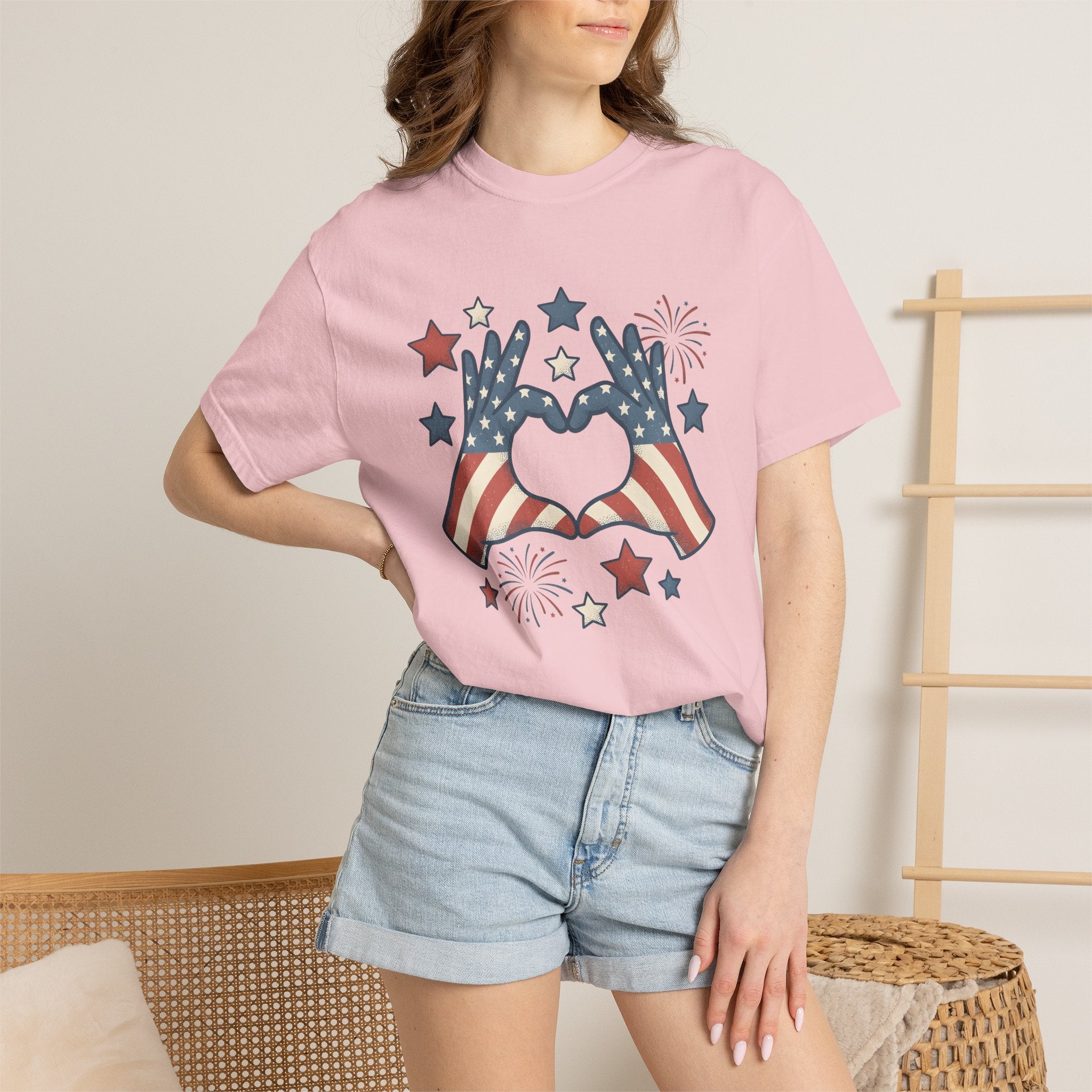 Patriotic Palms Shirt 4th Of July Event Gift Women Hand Drawn Tee American Palms T-Shirt Independence Day Enthusiast Illustrated Graphic