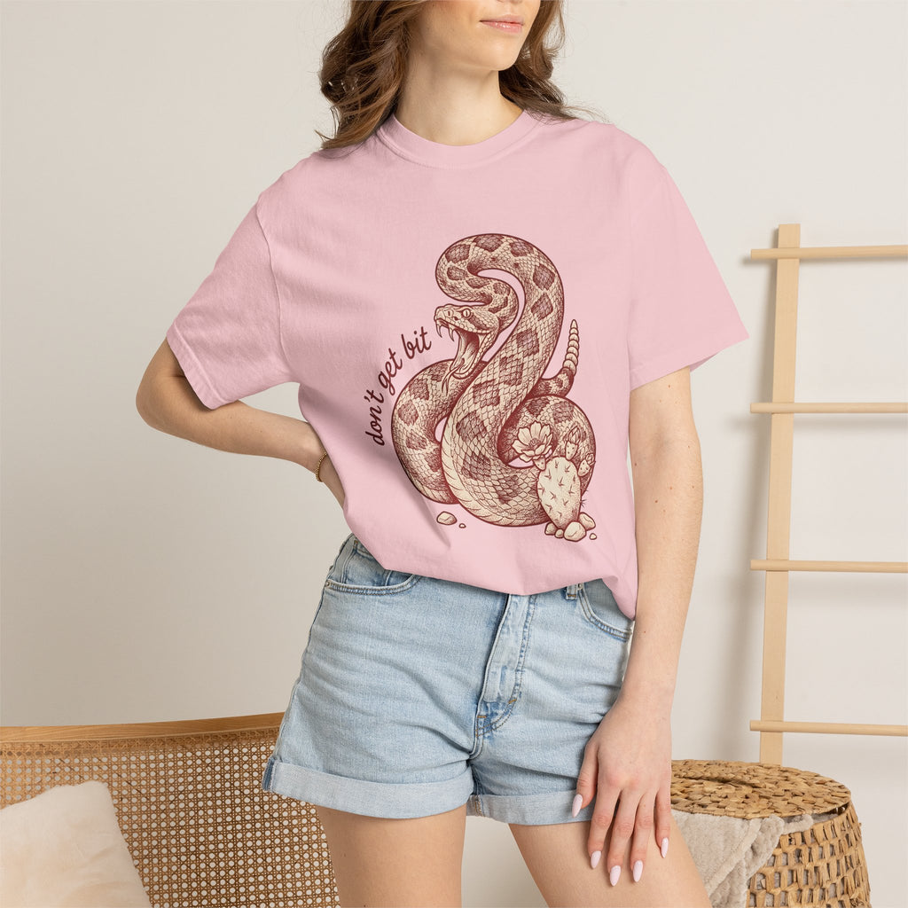 Rattlesnake Graphic Shirt Cowgirl Outdoors Gift Women Vintage Tee Snake T-Shirt Cowboy Fan Retro Tshirt Adventure Graphic Western Cactus