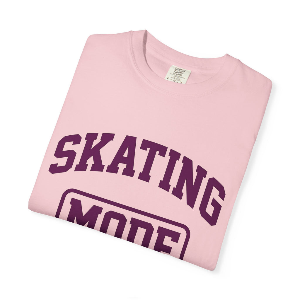 Varsity Text Shirt Skating Fitness Gift Women Bold Tee Lettering T-Shirt Skater Fan Typography Tshirt Workout Graphic Retro Skater Tshirt