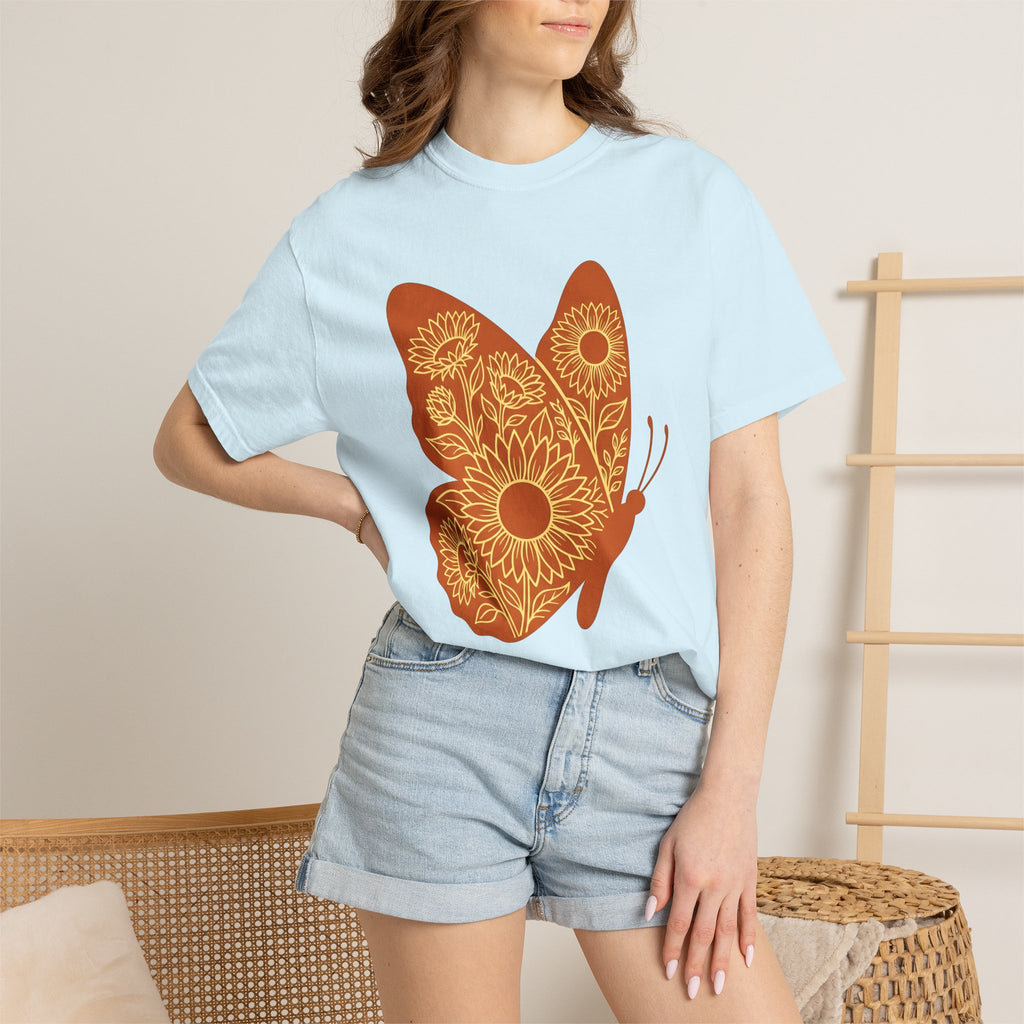 Butterfly Sunflower Shirt Animals & Flowers Outdoors Gift Women Rustic Tee Sunflower T-Shirt Floral Fan Vintage Tshirt Nature Graphic Simple