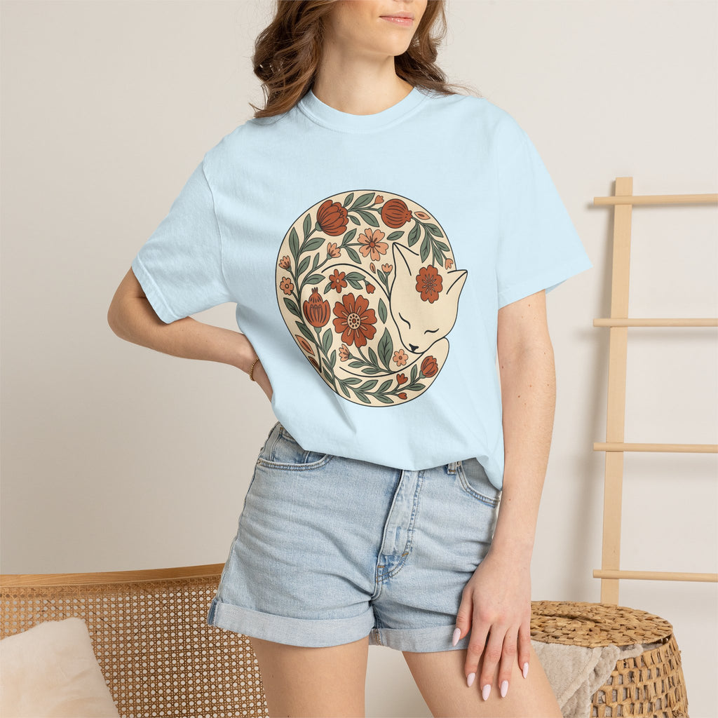 Blossom Cat Shirt Cat Garden Gift Women Tribal Tee Kitty T-Shirt Feline Fan Tribalism Tshirt Yard Graphic Clean Petals Tshirt