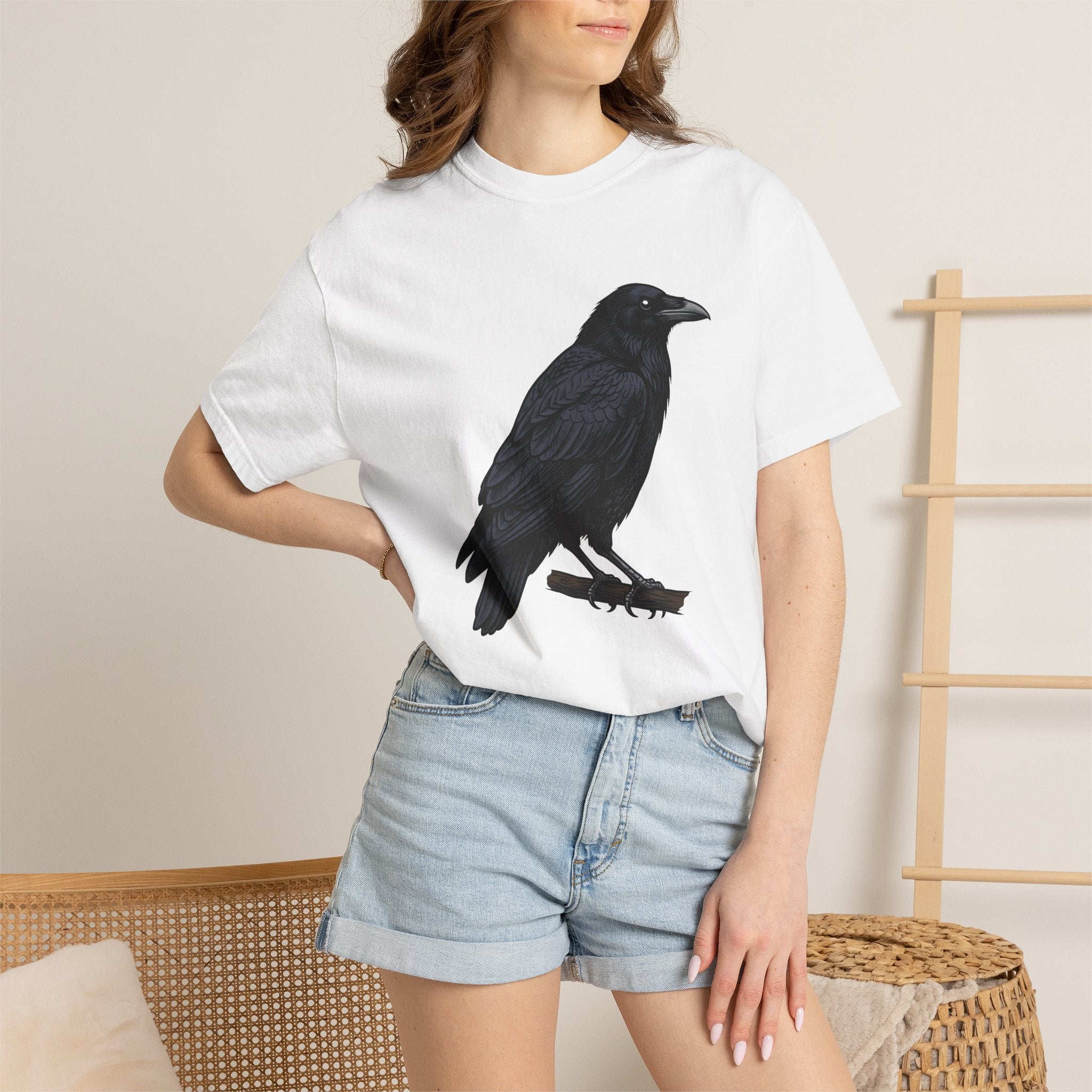Raven Bird Shirt Halloween Wildlife Gift Women Macabre Tee Crow T-Shirt Horror Fan Dark Art Tshirt Animal Graphic Old School Limb Tshirt