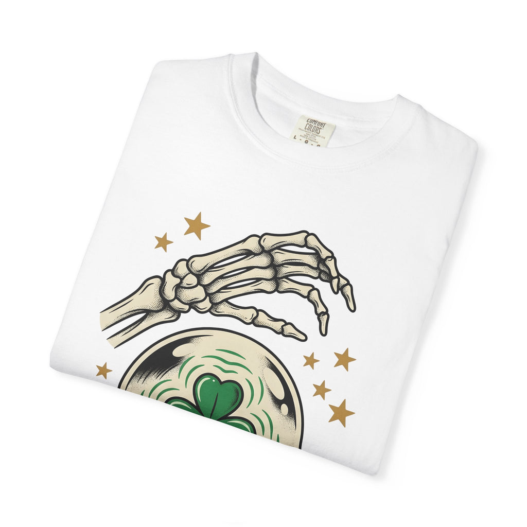 Shamrock Crystal Ball Shirt St Patrick's Day Gothic Gift Women Tattoo Tee Fortune Telling T-Shirt Irish Fan Traditional Tshirt Dark Graphic