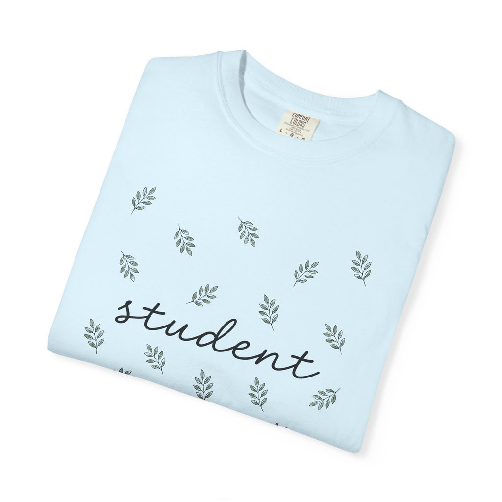 Green Leaf Print Shirt Student Teaching Gift Women Plain Tee Leaf T-Shirt Learner Enthusiast Simple Tshirt Educator Graphic Trendy Greenery