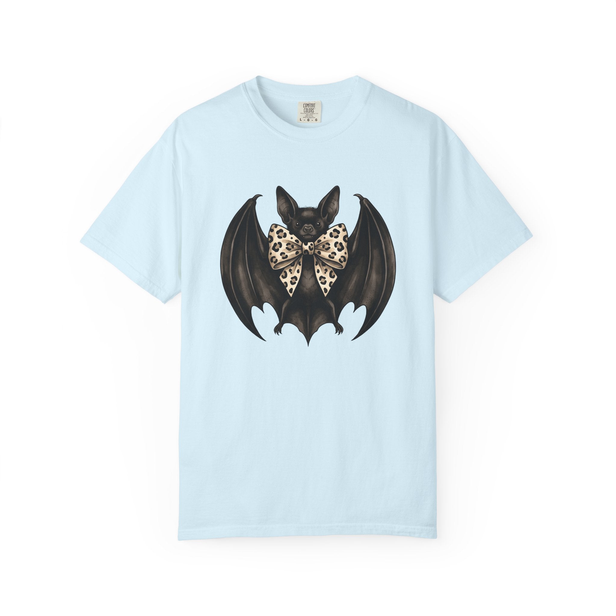 Bat Bow Accessory Shirt Halloween Zoology Gift Women Macabre Tee Bow Tie T-Shirt Horror Fan Gothic Tshirt Wildlife Graphic Old School Animal