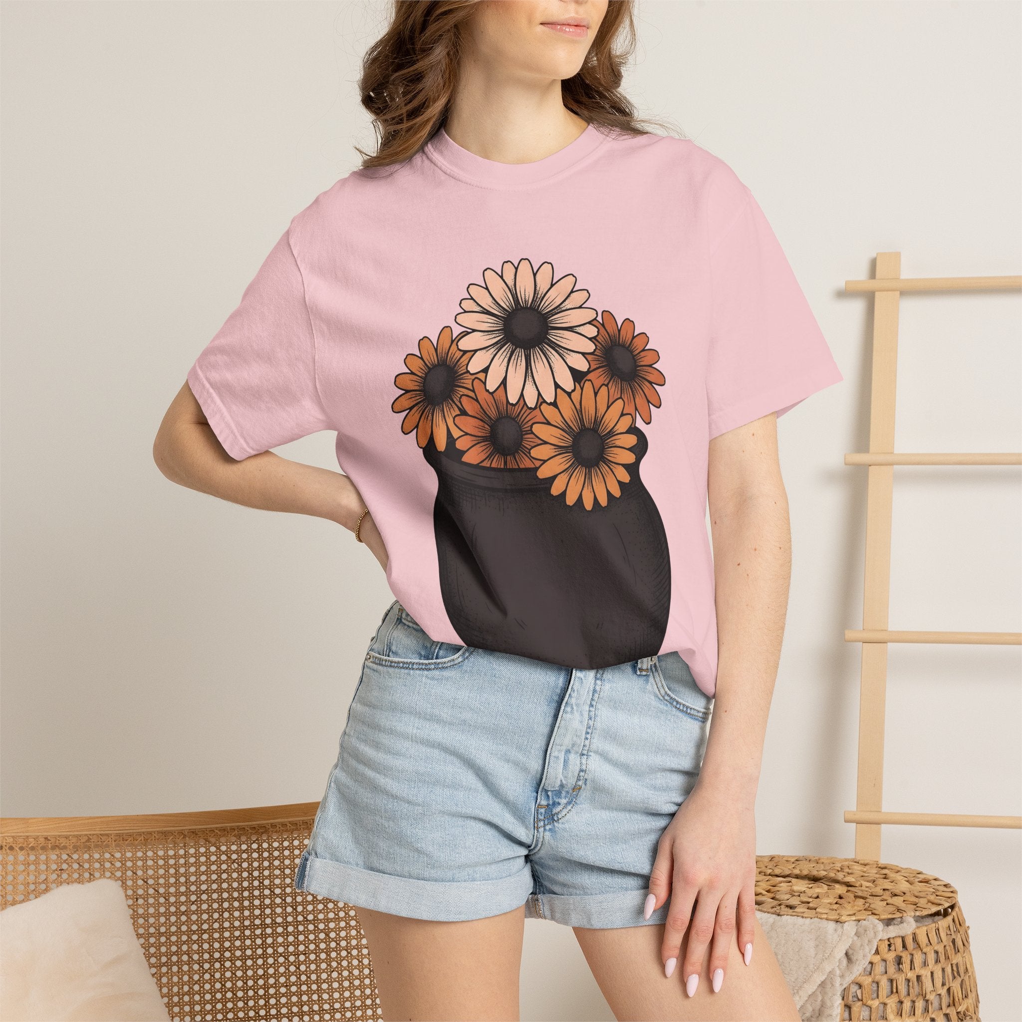 Witch Pot Flowers Shirt Halloween Petals Gift Women Line Art Tee Floral Arrangement T-Shirt Spooky Fan Minimalist Tshirt Floral Graphic