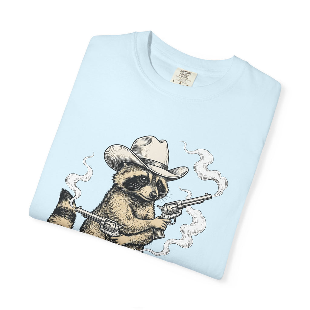 Raccoon Western Hat Shirt Cowgirl Wildlife Gift Women Retro Tee Trash Panda T-Shirt Cowgirl Fan Vintage Tshirt Animal Graphic Sketch Pistol