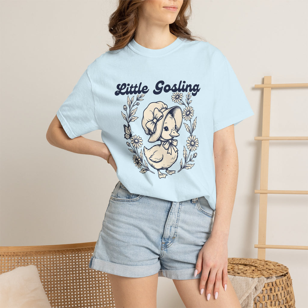 Duck Baby Shirt Farm Animals Garden Gift Women Classic Tee Duckling T-Shirt Livestock Fan Vintage Tshirt Floral Graphic Line Art Daisy Bloom