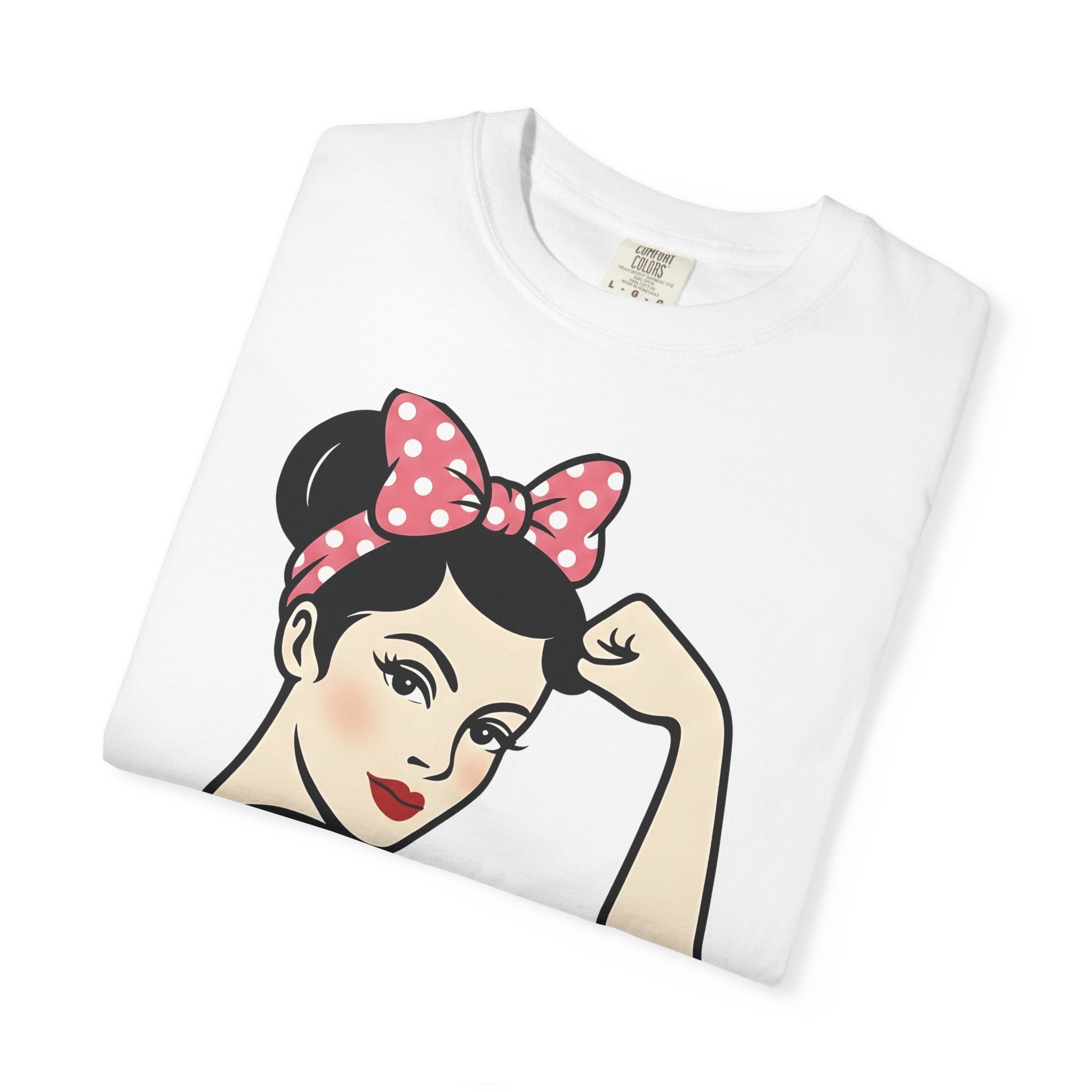 Powerful Female Illustration Shirt Nurses Confidence Gift Women Vintage Tee Strong Woman T-Shirt Nurse Enthusiast Retro Tshirt Empowered