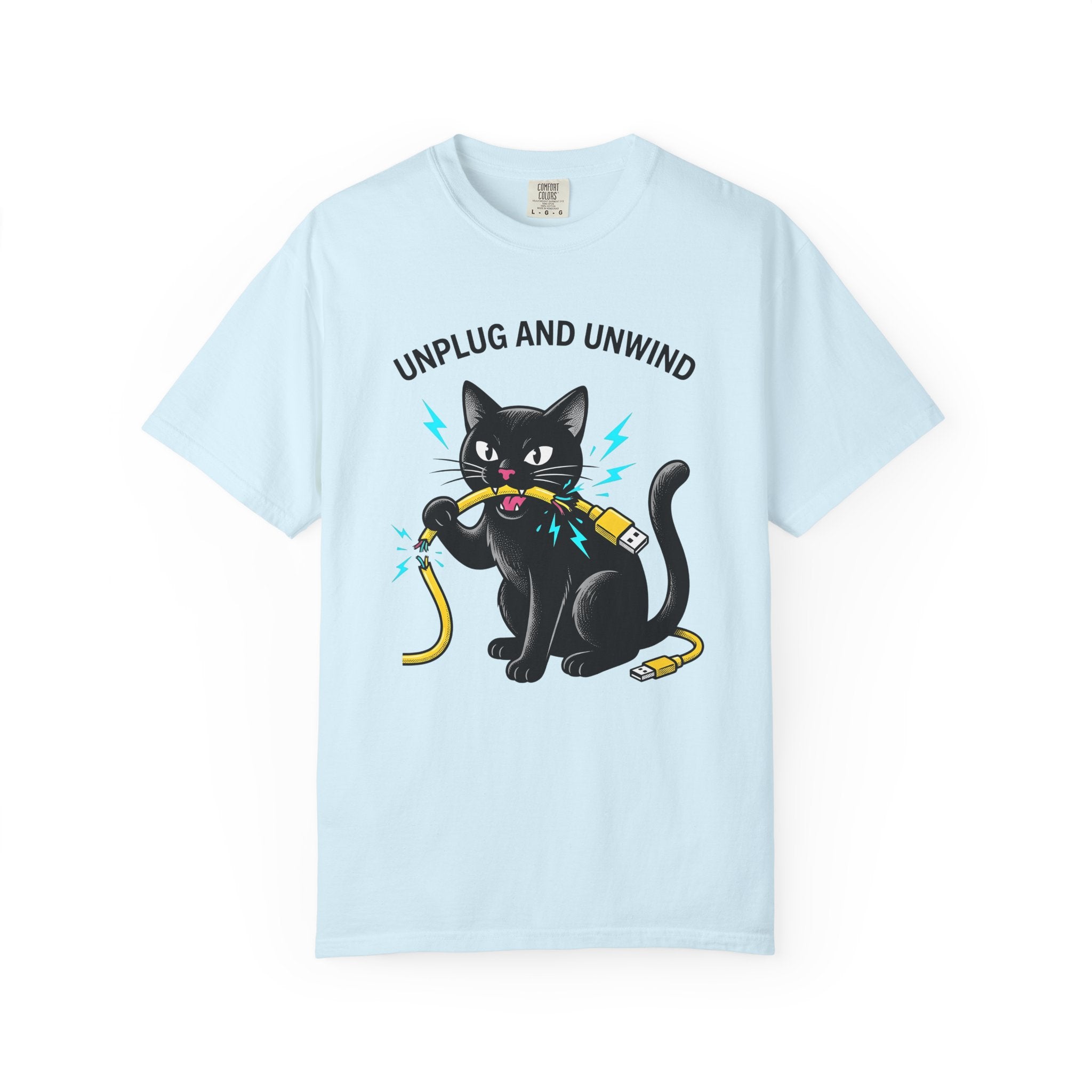 Black Cat Shirt Cat Humor Gift Women Cartoon Tee Kitty T-Shirt Feline Fan Comic Tshirt Funny Graphic Retro Usb Cable Tshirt