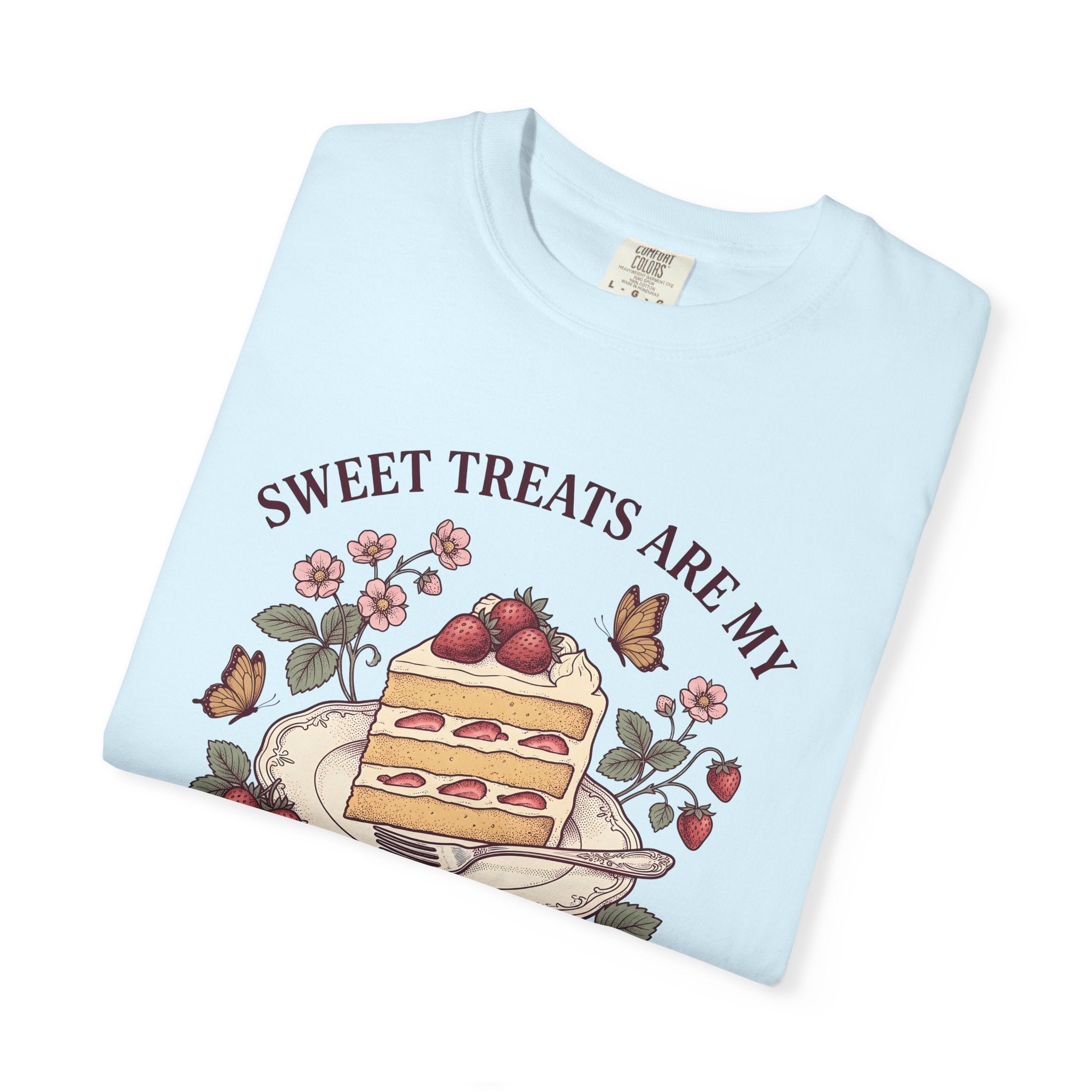 Strawberry Dessert Shirt Desserts Cuisine Gift Women Retro Tee Strawberry Shortcake T-Shirt Pastry Fan Vintage Tshirt Food Graphic Sketch