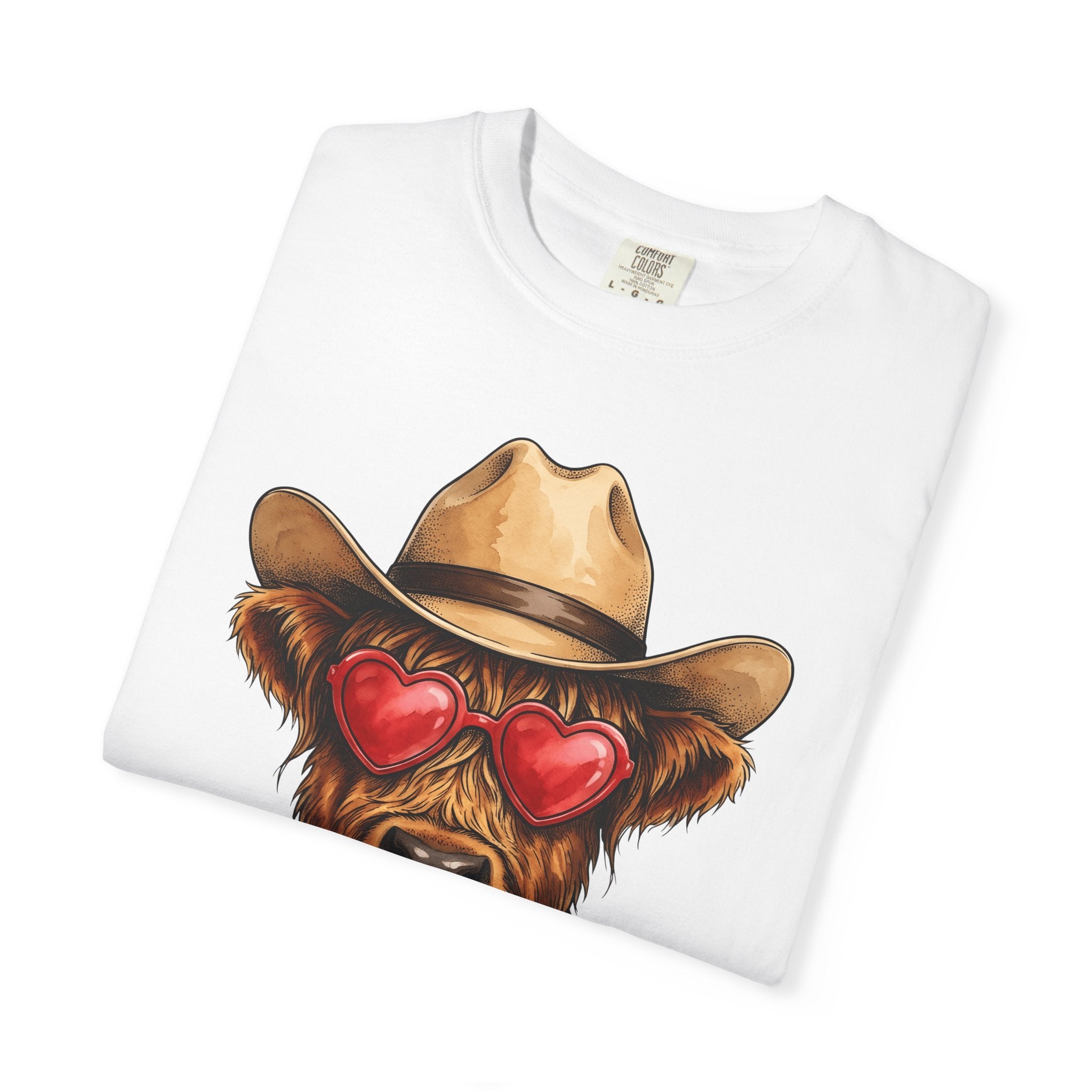 Scottish Cow Shirt Cowgirl Cowboy Gift Women Bohemian Tee Highland Cow T-Shirt Rodeo Fan Western Tshirt Cowboy Graphic Retro Heart Glasses