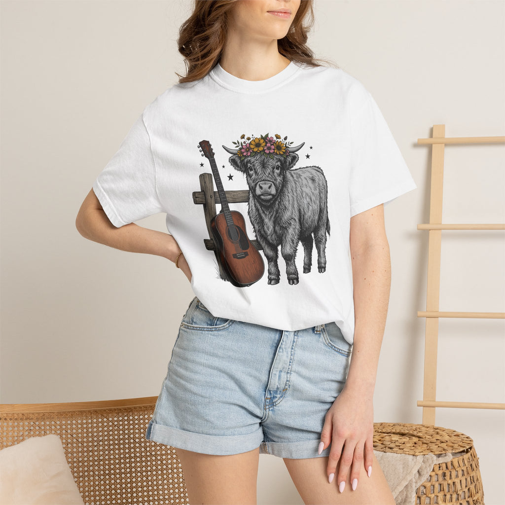 Horned Cow Shirt Cowgirl Western Wear Gift Women Tribal Tee Bull T-Shirt Rodeo Fan Country Tshirt Western Graphic Old School Six String