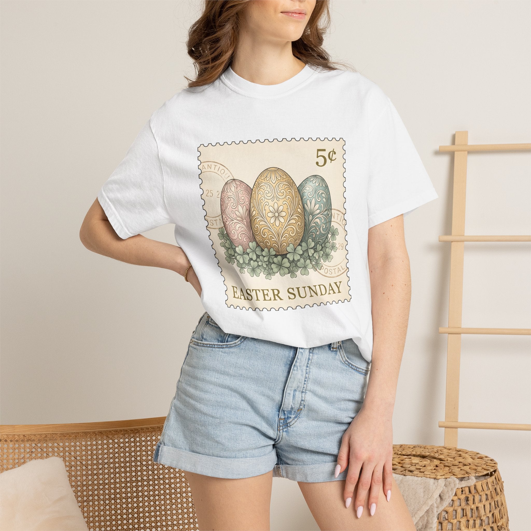 Ornamental Easter Eggs Shirt Easter Celebration Gift Women Retro Tee Easter Egg T-Shirt Easter Fan Vintage Tshirt Party Graphic Sketch