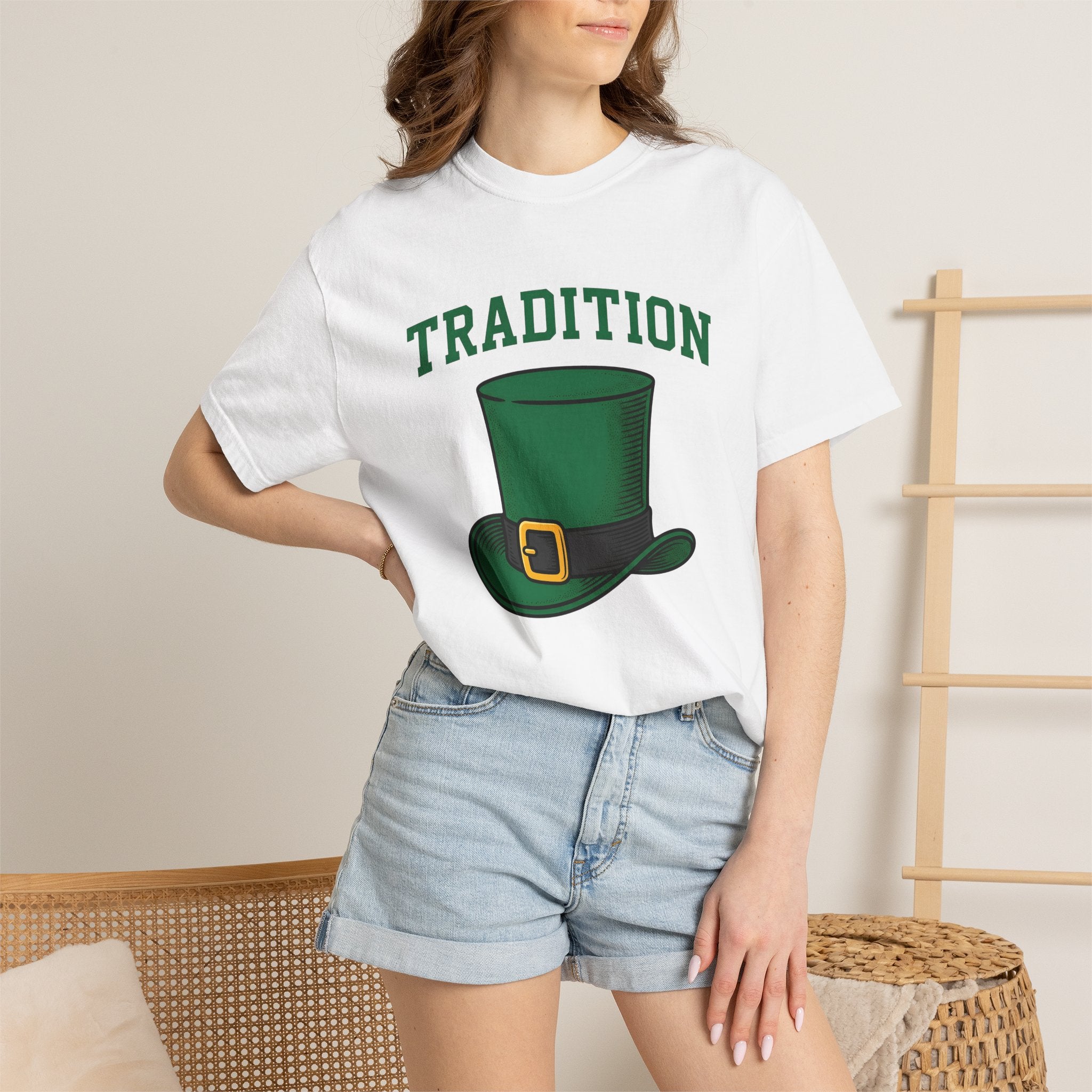 Leprechaun Hat Shirt St Patrick's Day Holiday Gift Women Vintage Tee Top Hat T-Shirt Shamrock Fan Top Hat Tshirt Holiday Graphic Retro Belt