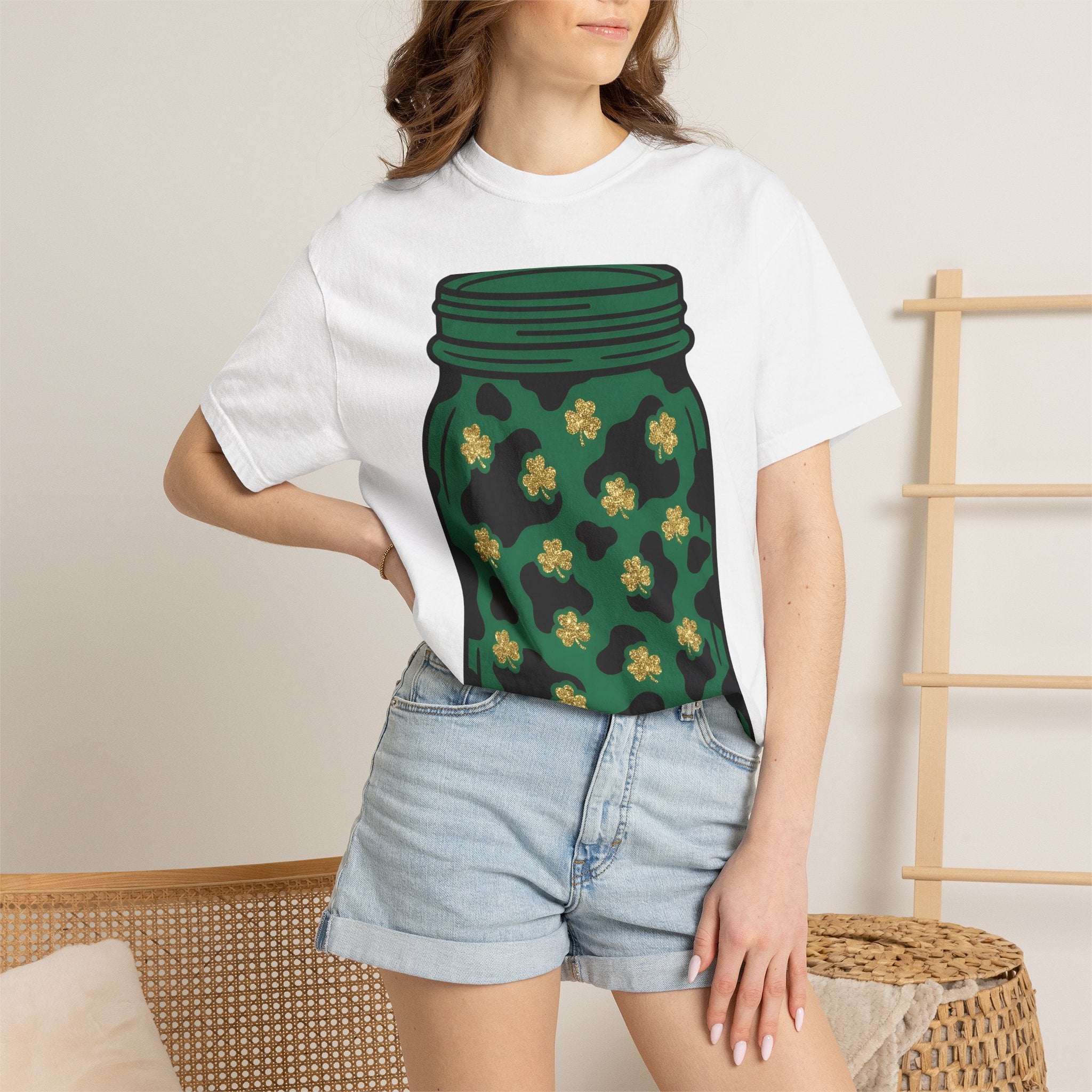 Shamrock Jar Shirt St Patricks Day Luck Gift Women Glitter Tee Mason Jar T-Shirt St Patricks Fan Sparkly Tshirt Fortune Graphic Retro Clover