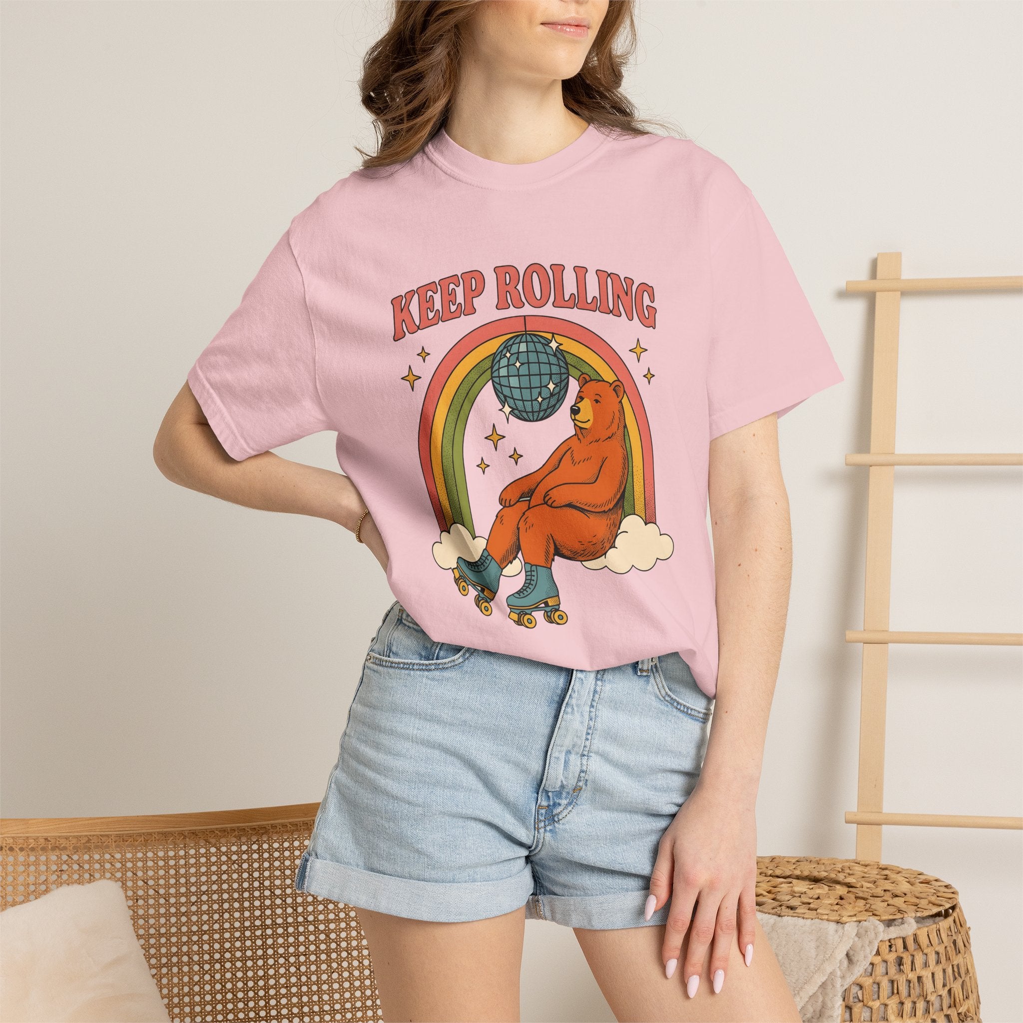 Skating Bear Shirt Sports Wildlife Gift Women Vintage Tee Bear T-Shirt Athlete Fan Grizzly Graphic Tshirt Hand Drawn Arc Tshirt