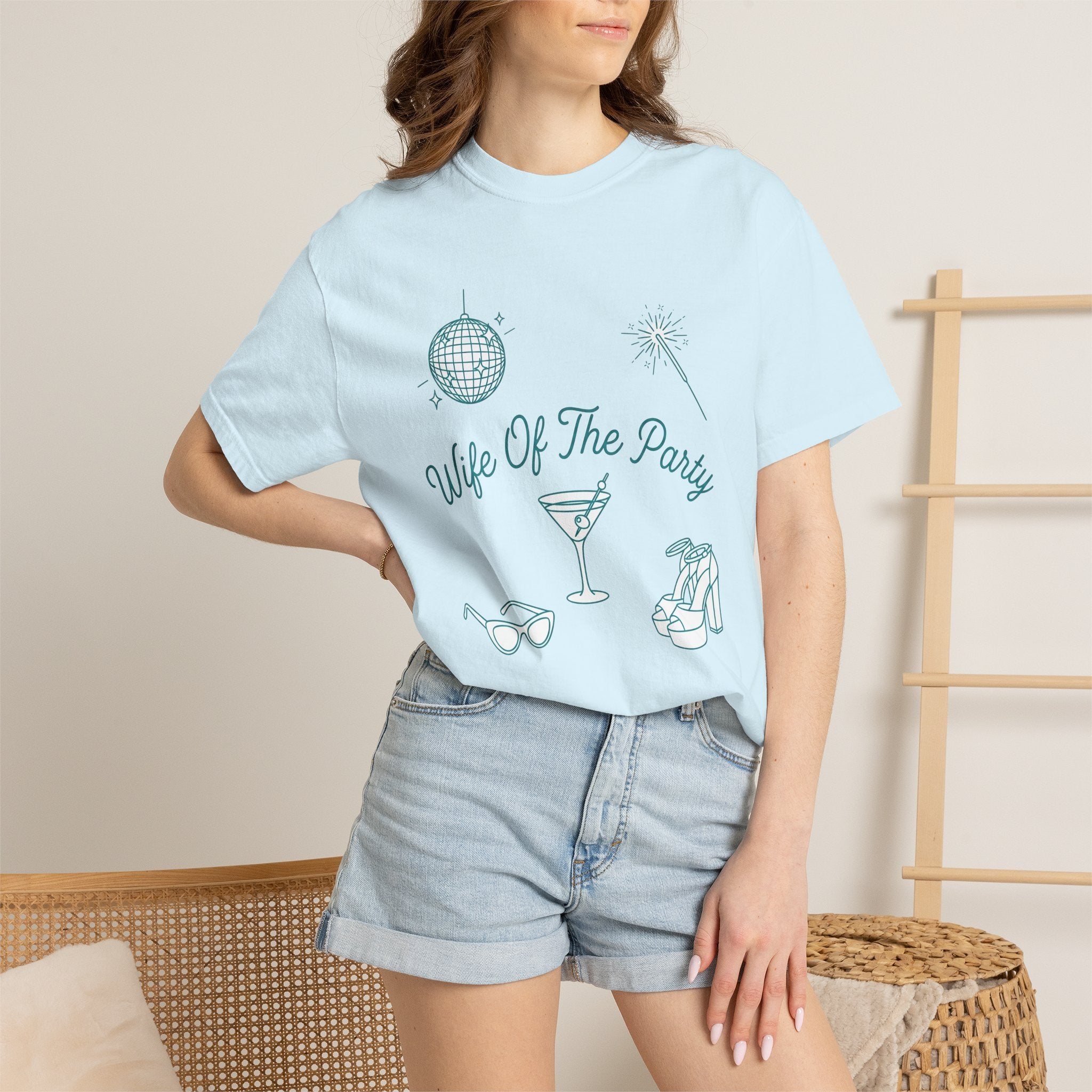 Beverage Glass Shirt Party Reception Gift Women Cartoon Tee Glassware T-Shirt Partygoer Fan Tumbler Tshirt Wedding Graphic Doodle Party Ball