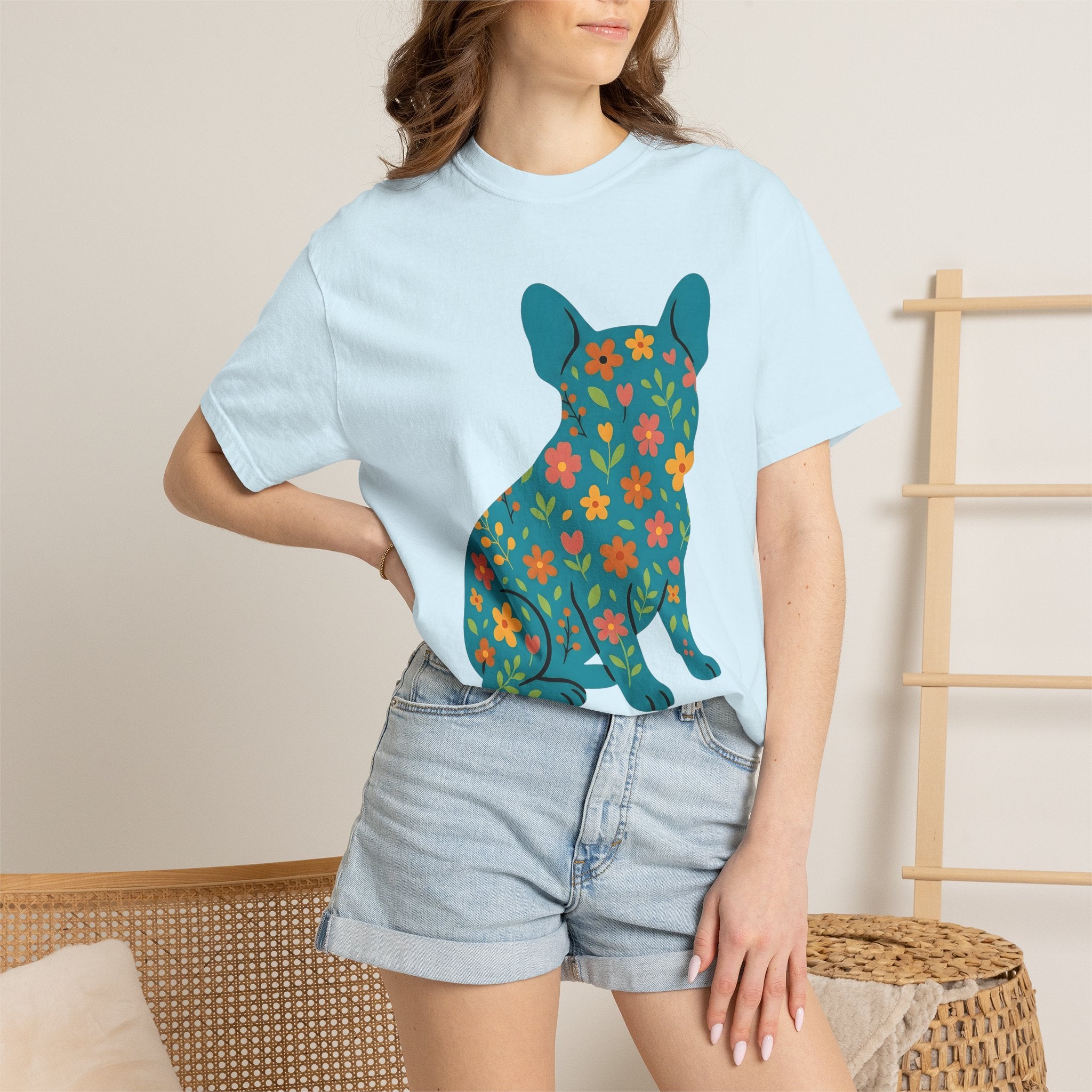 French Bulldog Shirt Dog Pet Gift Women Floral Tee Bulldog T-Shirt Dog Fan Puppy Graphic Dog Graphic Minimalist Flowers Tshirt