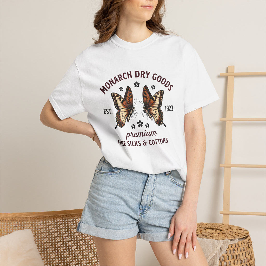 Monarch Butterfly Shirt Butterfly Wildlife Gift Women Vintage Tee Butterfly T-Shirt Butterfly Fan Lepidopterous Tshirt Wildlife Graphic