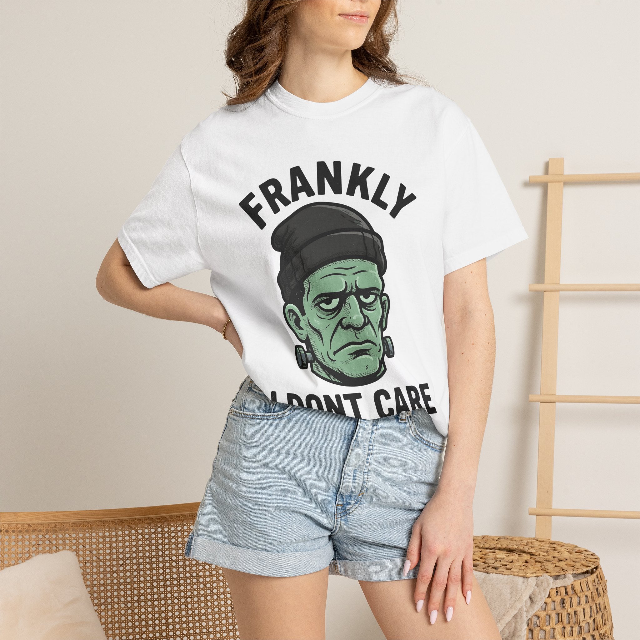 Frankenstein Creature Shirt Halloween Thriller Gift Women Comic Tee Monster T-Shirt Horror Fan Comic Art Tshirt Suspense Graphic Retro Knit