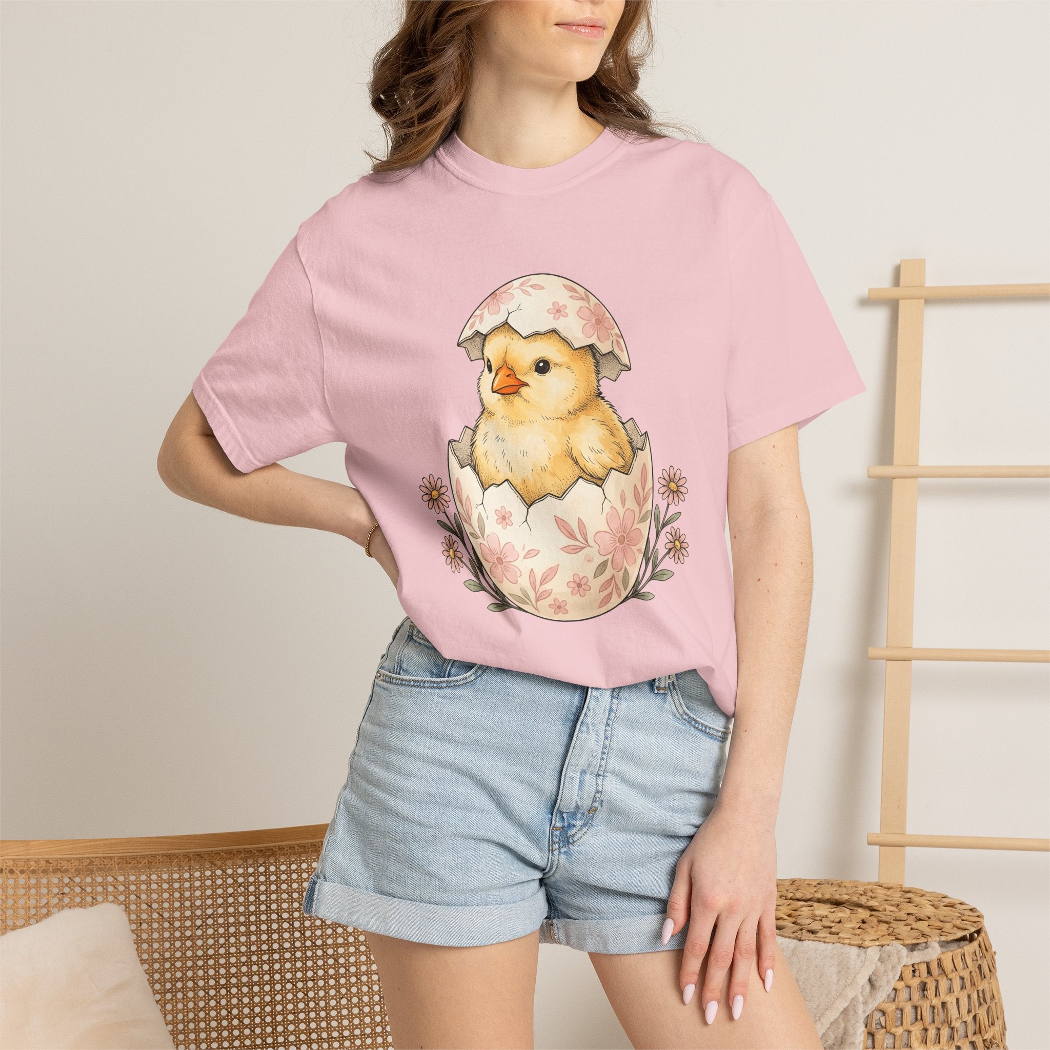 Newborn Chick Shell Shirt Easter Garden Gift Women Adorable Tee Baby Chick T-Shirt Easter Fan Chick Tshirt Garden Graphic Sketch Blossoms