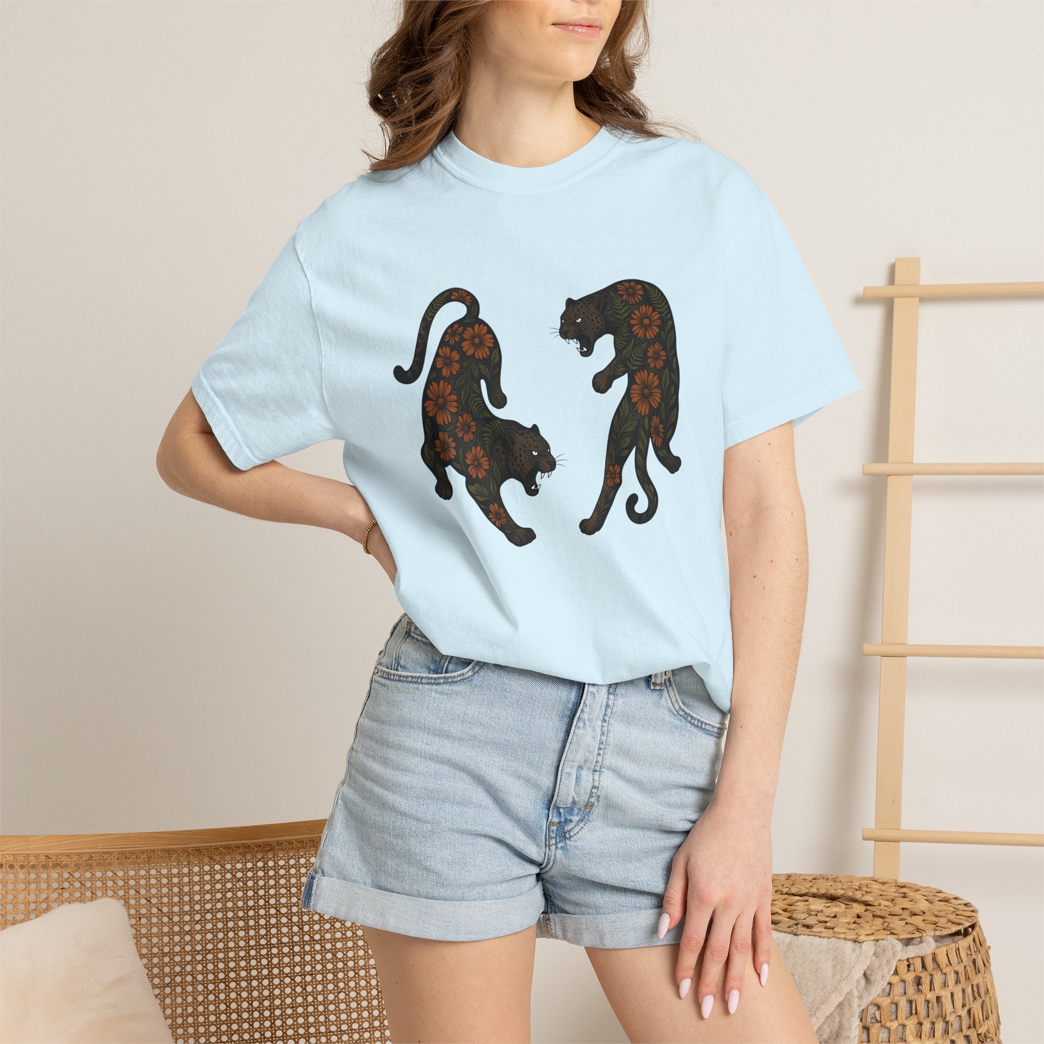 Blossom Panther Shirt Cat Flower Gift Women Neo Traditional Tee Panther T-Shirt Cat Fan Tattooed Tshirt Floral Graphic Hand Drawn Floral