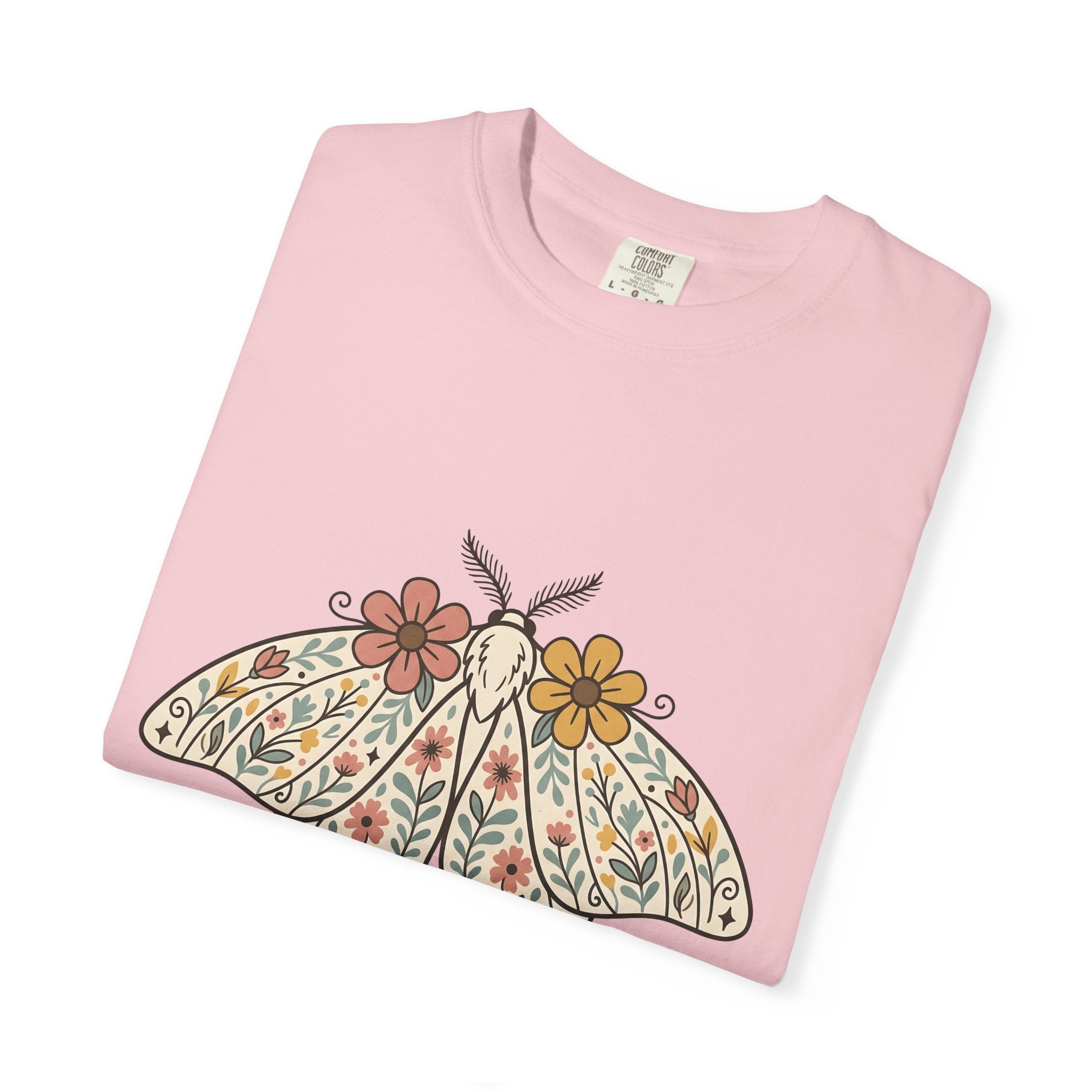 Blossom Moth Shirt Floral Wildlife Gift Women Rustic Tee Moth T-Shirt Flower Fan Botanical Tshirt Animal Graphic Native Meadow Flowers