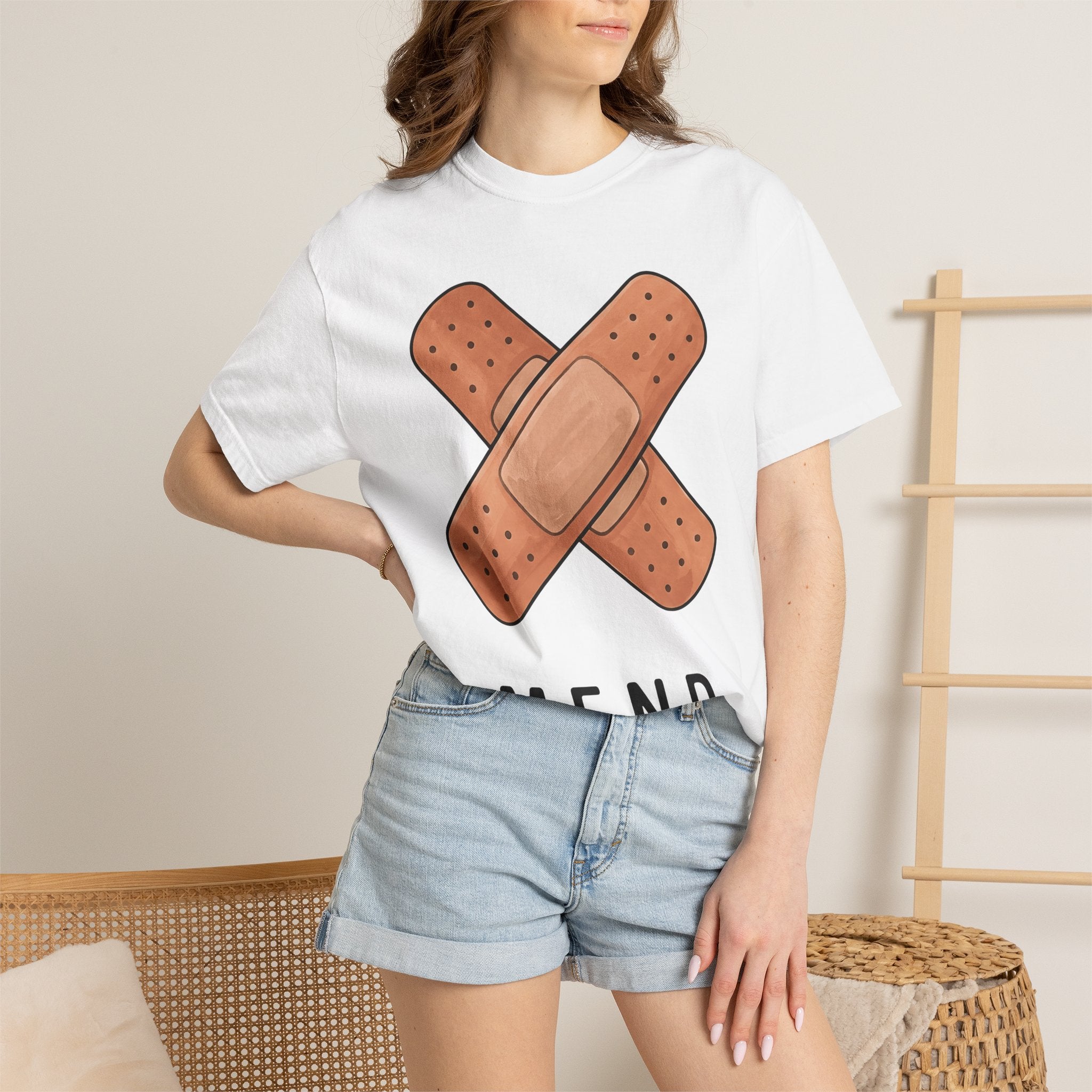 Bandage Graphic Shirt Nurses Healthcare Gift Women Minimal Tee Band Aid T-Shirt Nurse Enthusiast Simple Tshirt Medical Graphic Design Hand