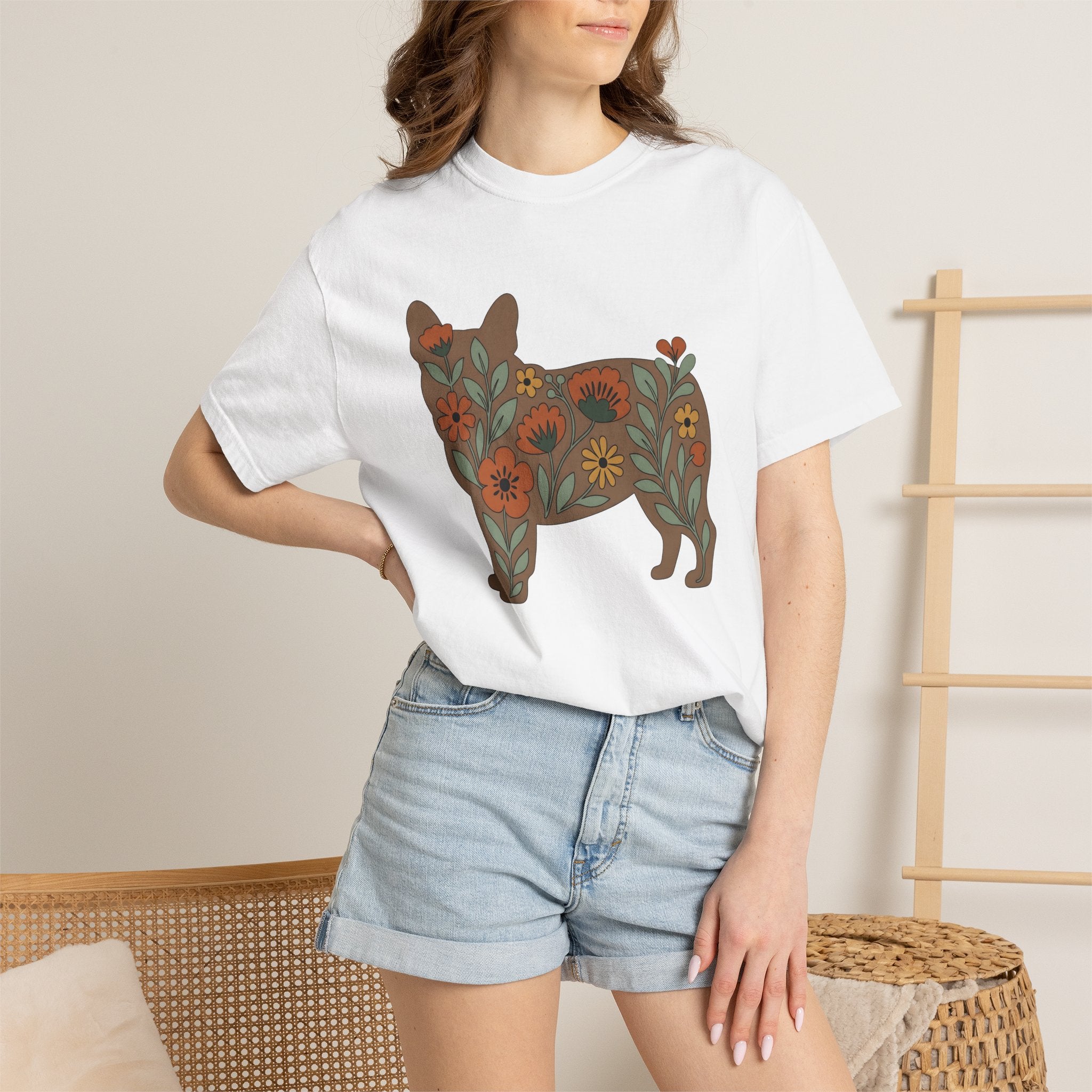 French Bulldog Shirt Dog Floral Gift Women Boho Tee Bouledogue Francais T-Shirt Dog Fan Hippie Tshirt Botanical Graphic Minimalist Flowers