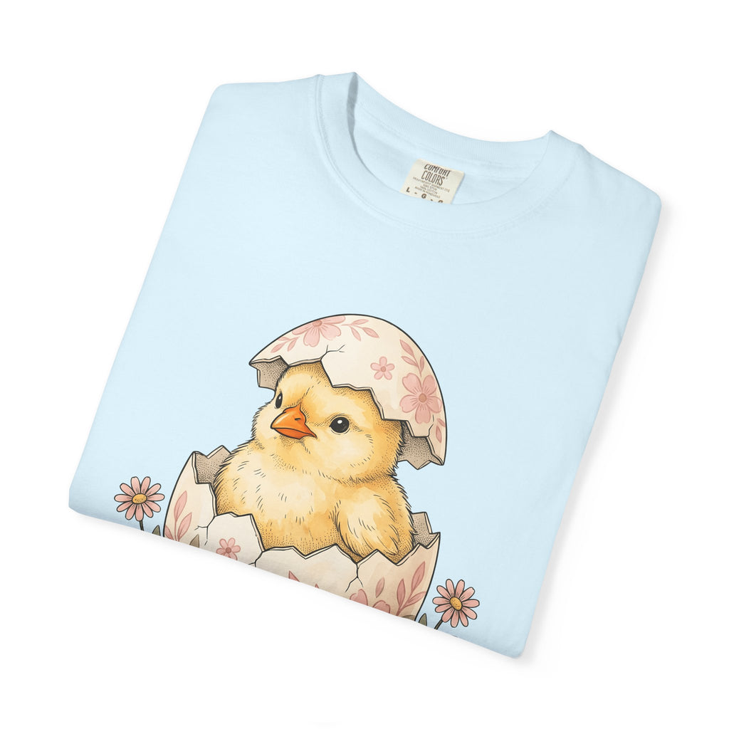 Newborn Chick Shell Shirt Easter Garden Gift Women Adorable Tee Baby Chick T-Shirt Easter Fan Chick Tshirt Garden Graphic Sketch Blossoms