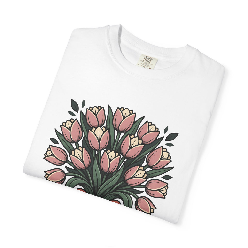 Tulip Flowers Shirt Easter Garden Gift Women Folk Tee Tulips T-Shirt Easter Fan Primitive Tshirt Yard Graphic Rustic Tie Tshirt