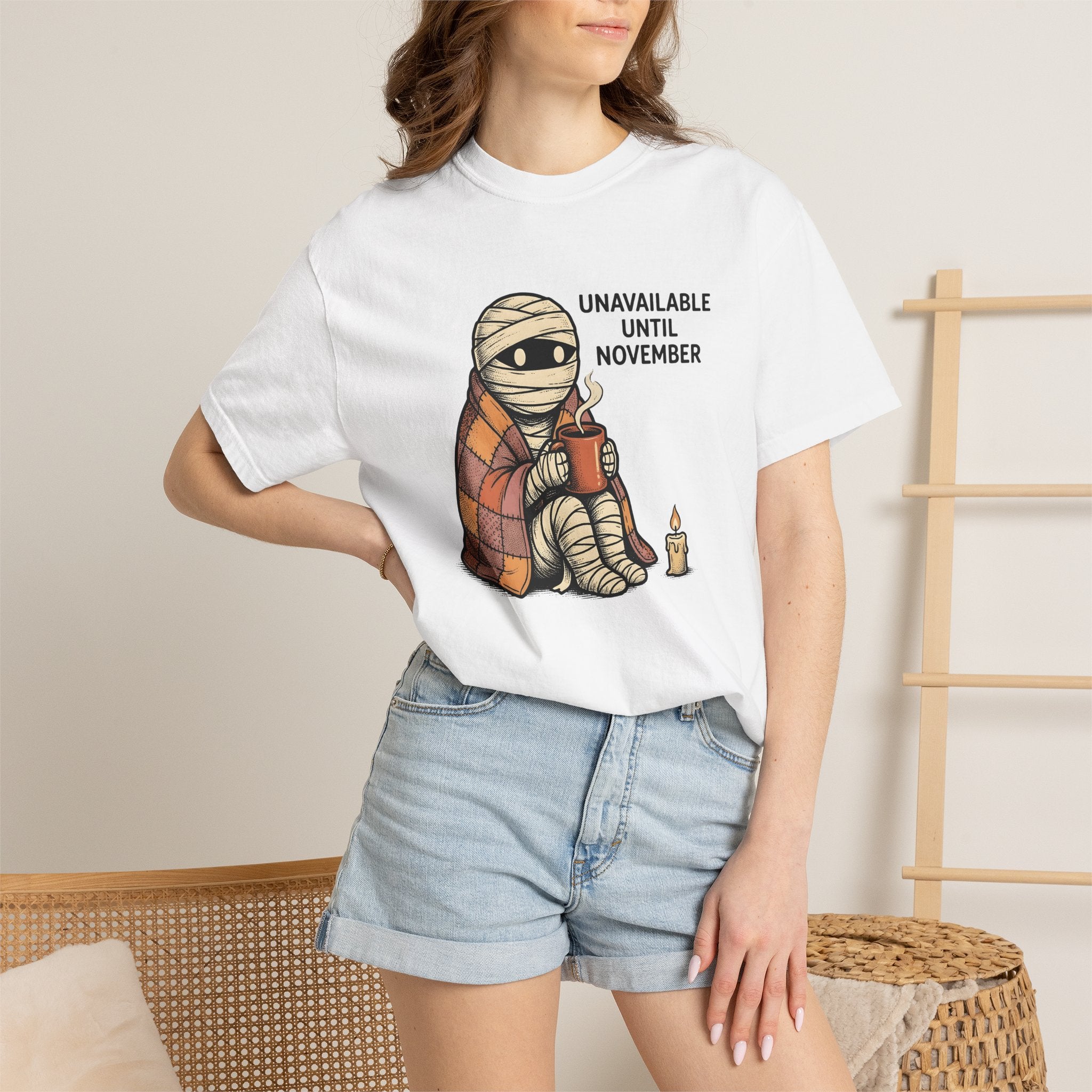 Mummy Coffee Shirt Halloween Cozy Gift Women Cartoon Tee Coffee T-Shirt Horror Fan Comic Tshirt Snug Graphic Retro Candle Tshirt