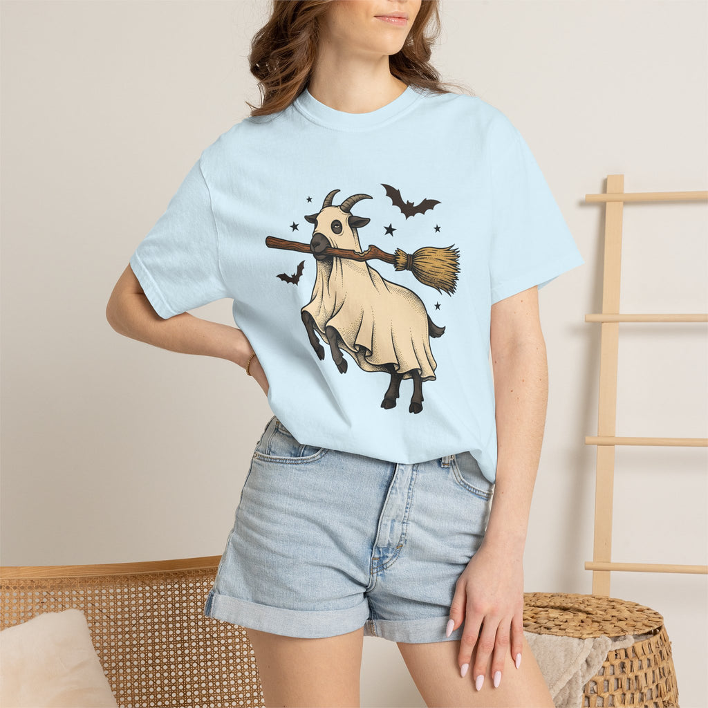Goat Mask Shirt Halloween Barnyard Gift Women Old School Tee Animal Mask T-Shirt Horror Fan Creepy Tshirt Farm Graphic Pen Illustration